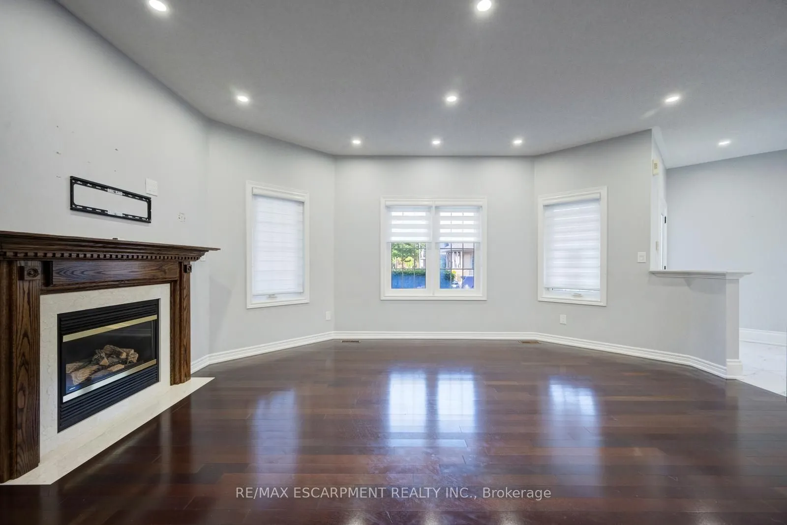 12 Larkdale Terrace, #7