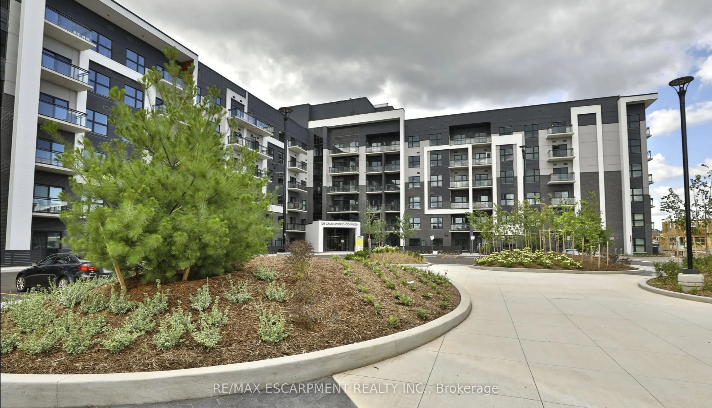 128 Grovewood Common, #632