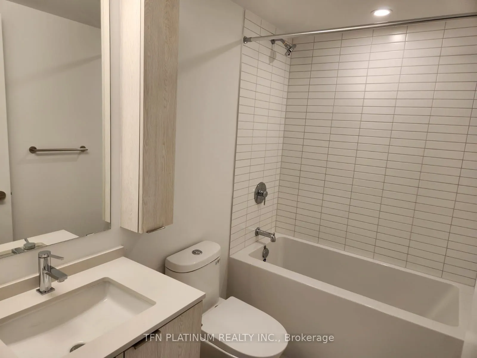 3009 Novar Road, #328