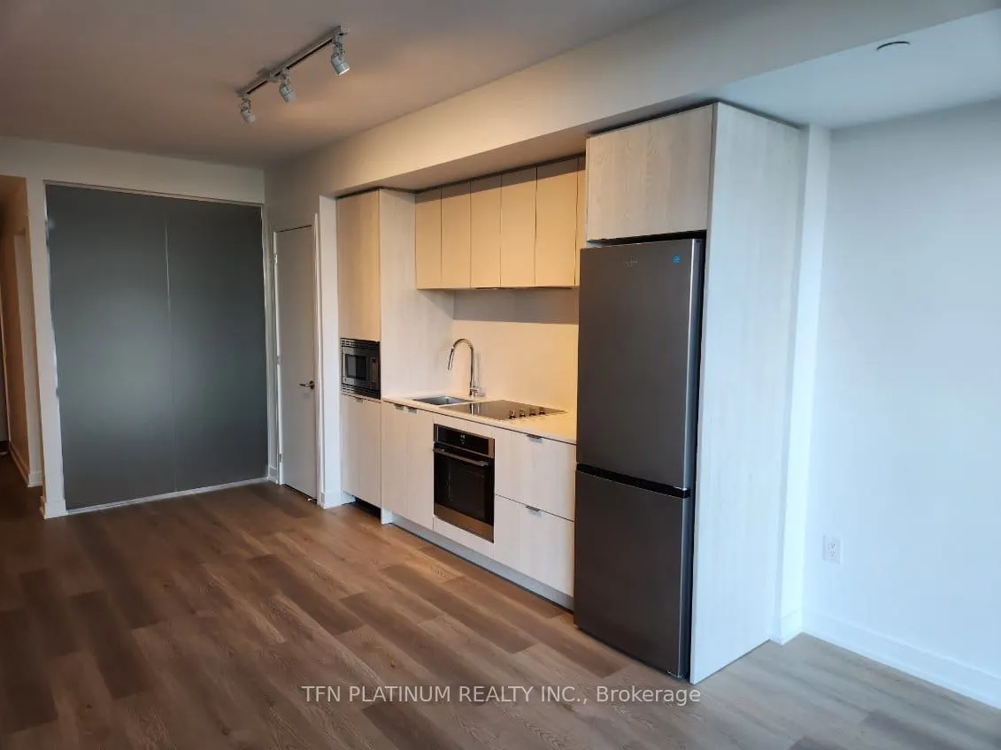 3009 Novar Road, #328