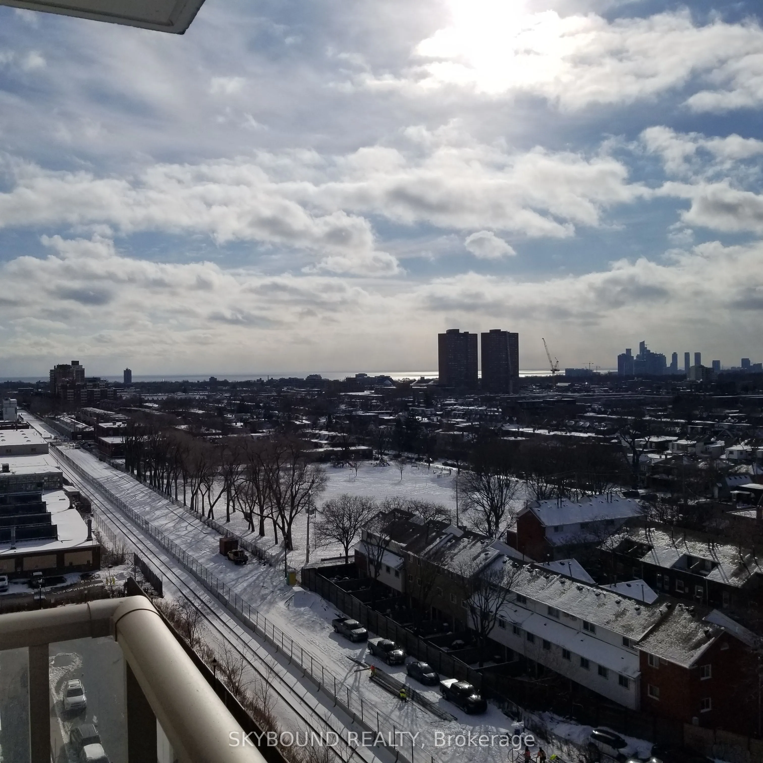 816 Lansdowne Avenue, #1108