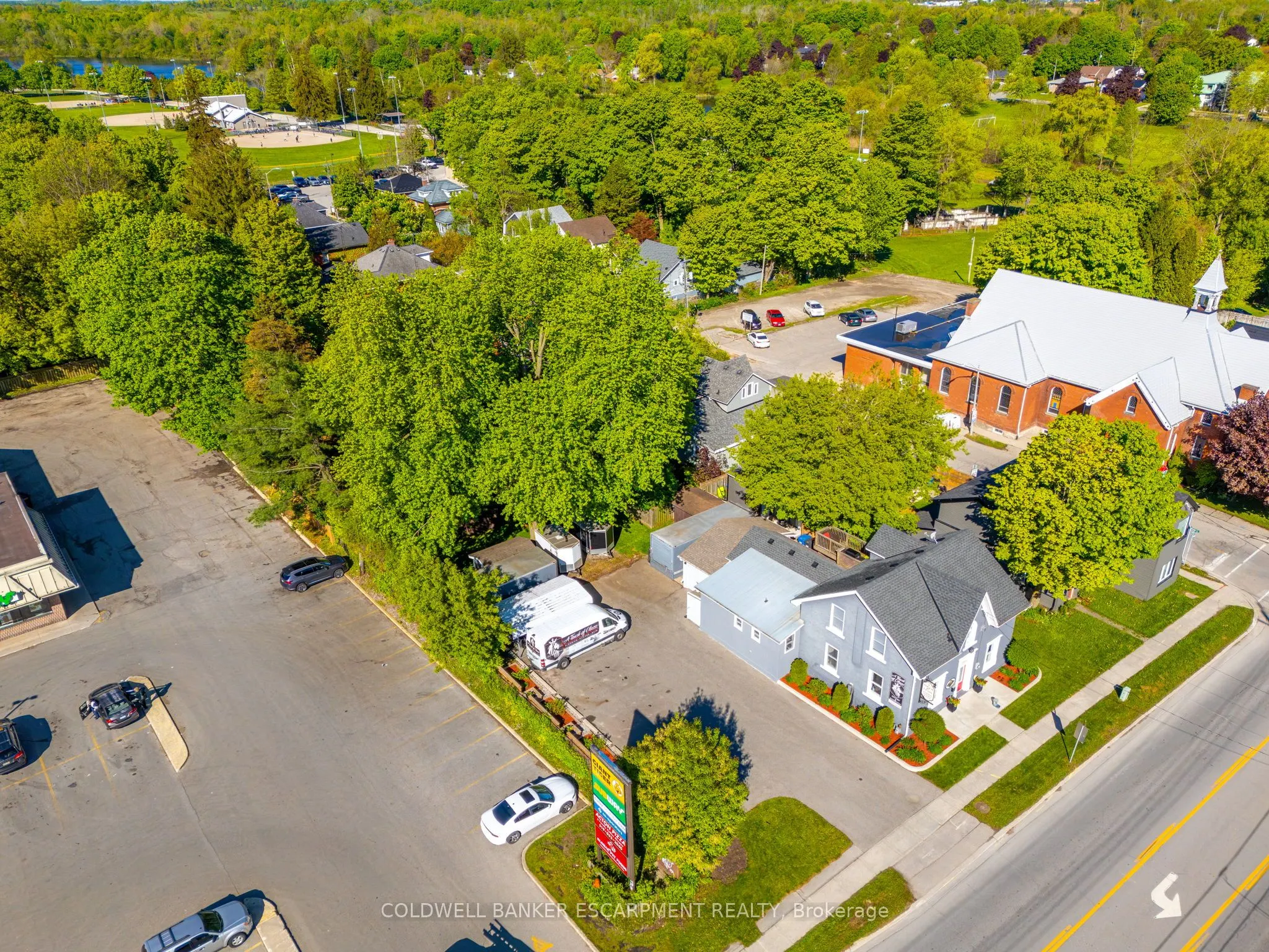 28 Main Street N