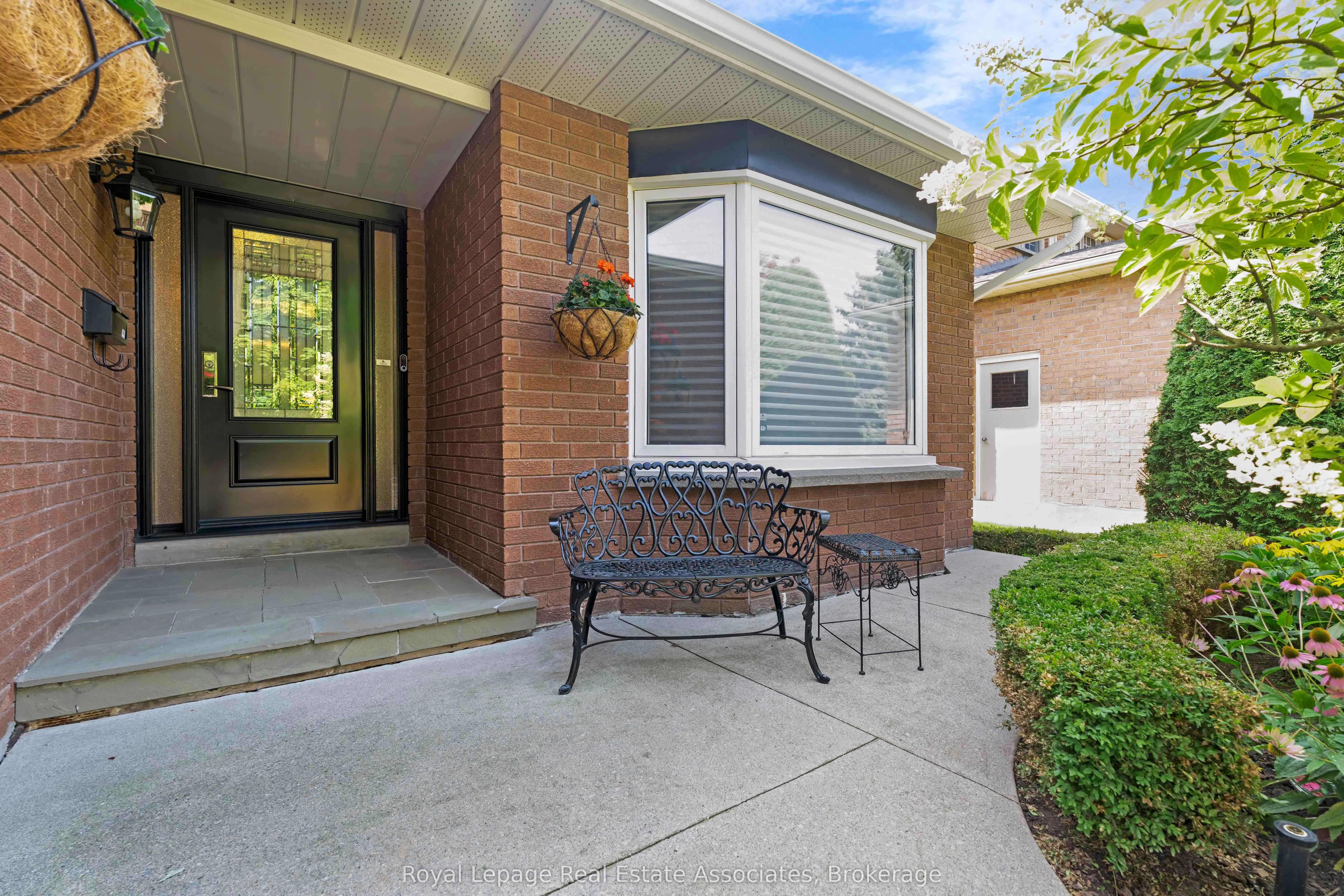 1202 Monks Passage