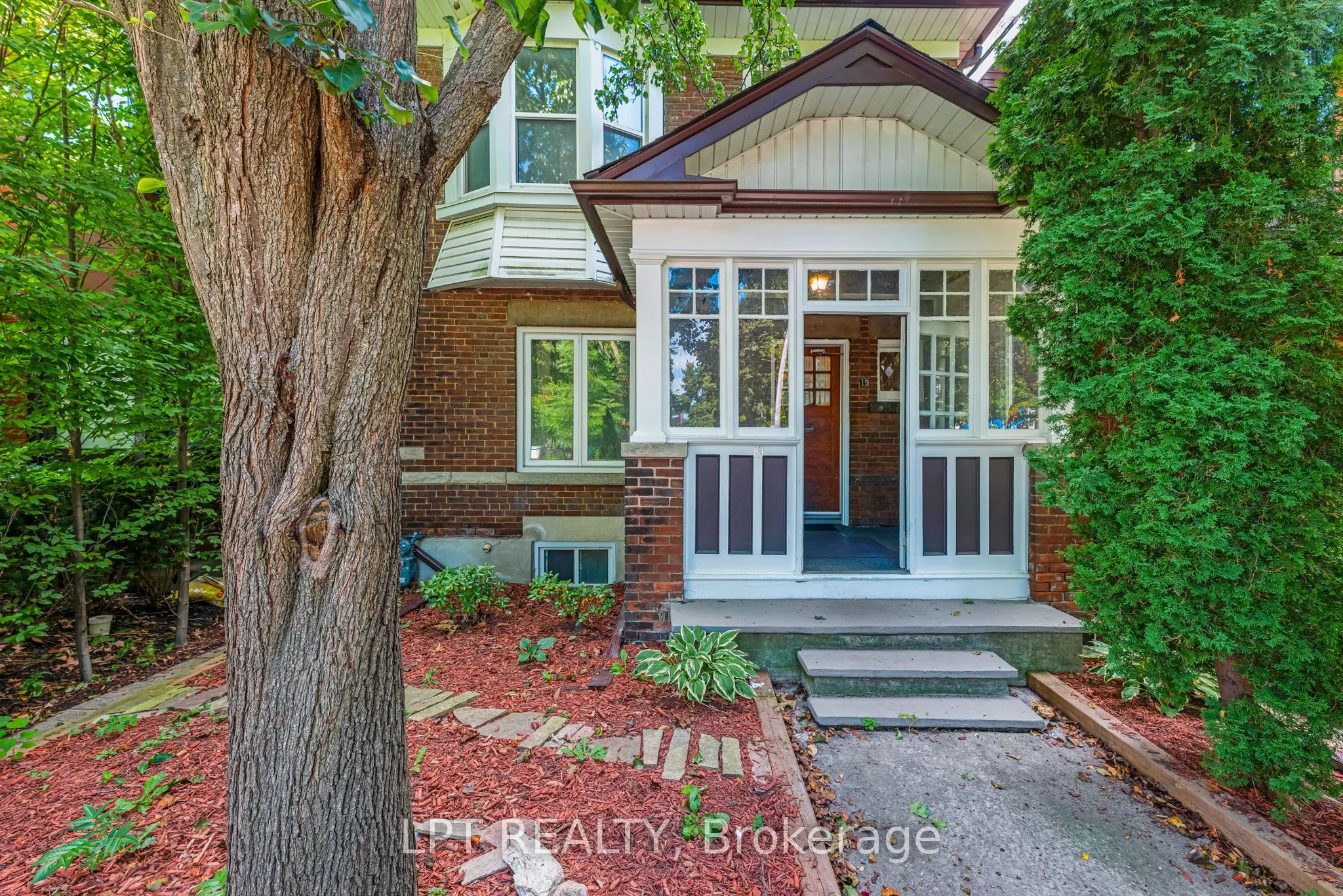 19 Marmaduke Street