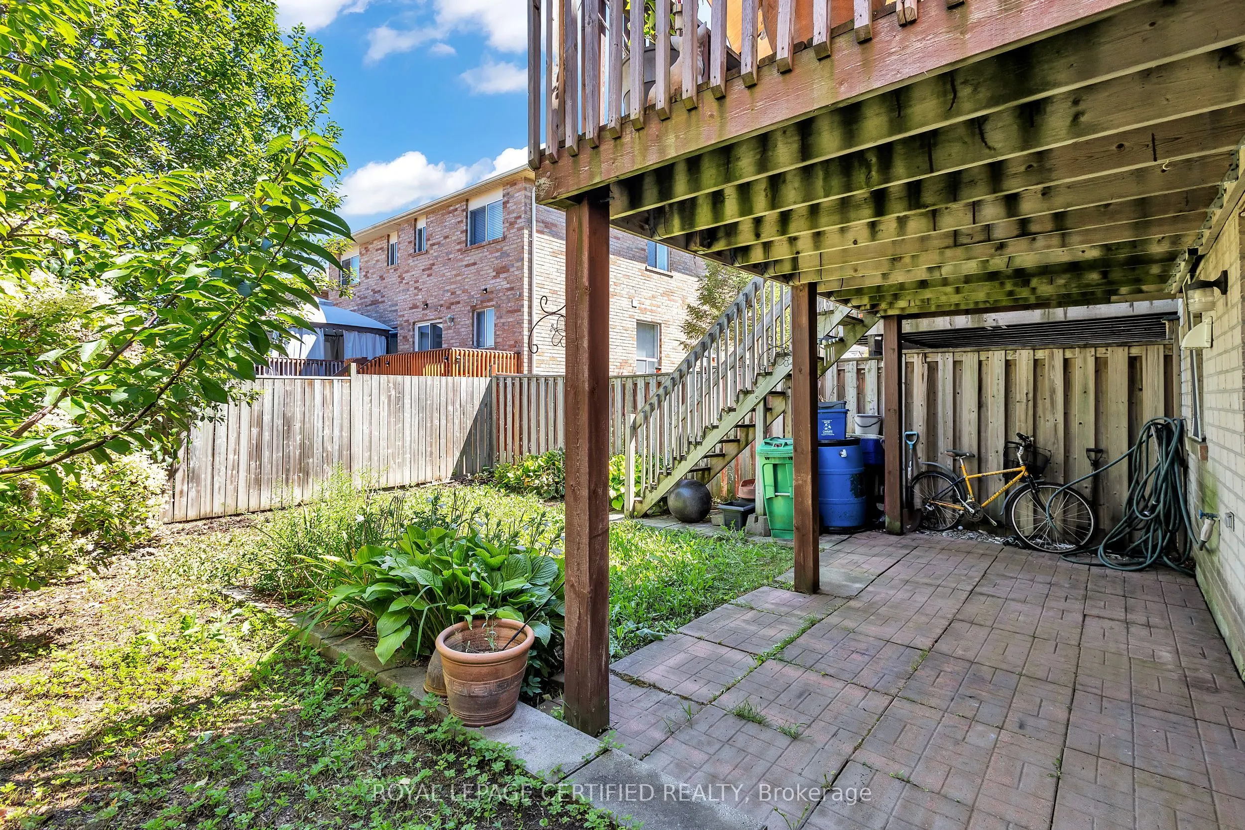 81 Roadmaster Lane