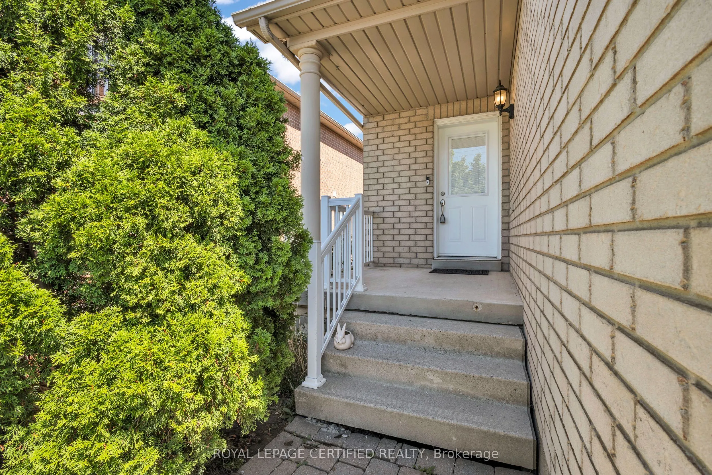 81 Roadmaster Lane