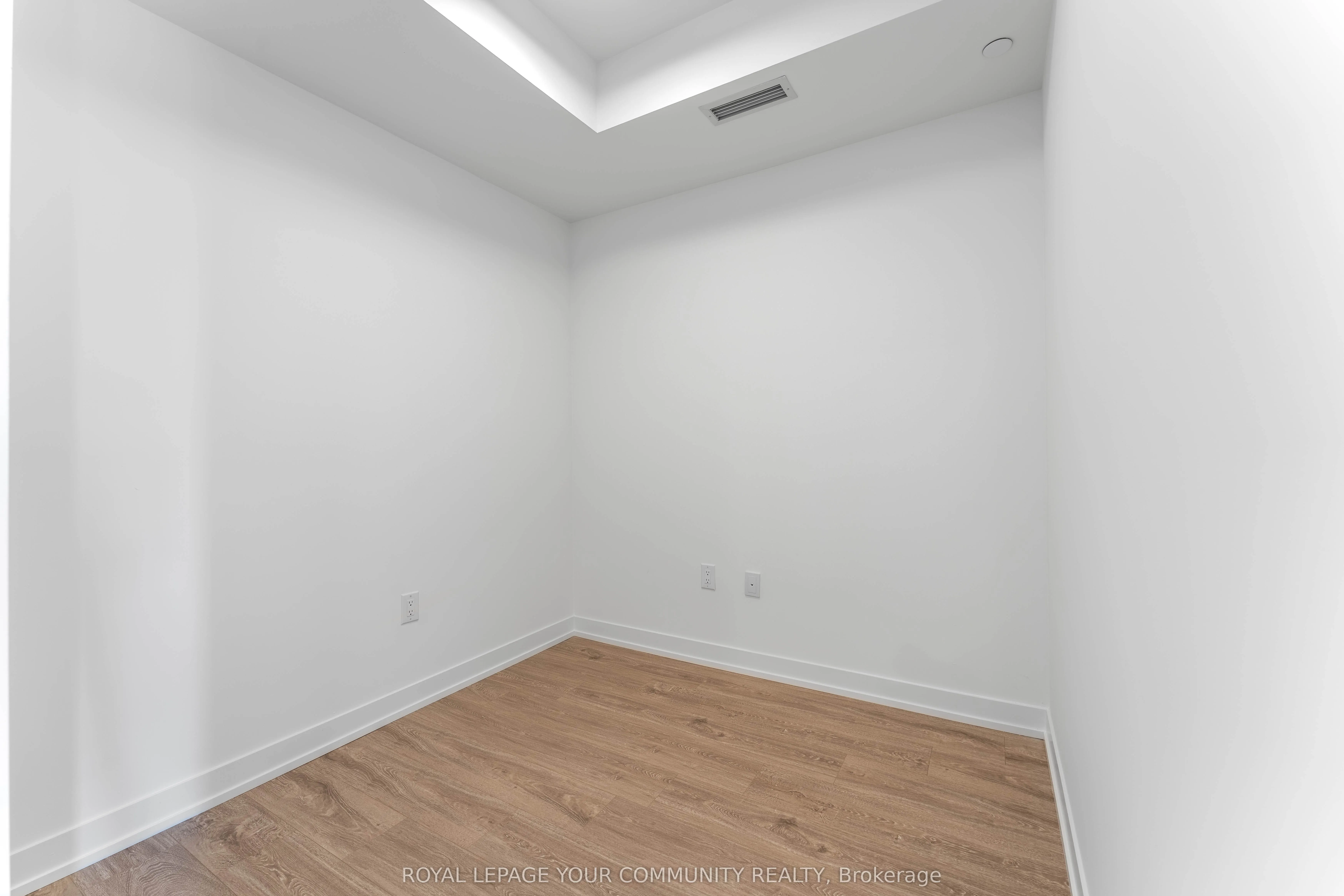 2485 Eglinton Avenue, #1412