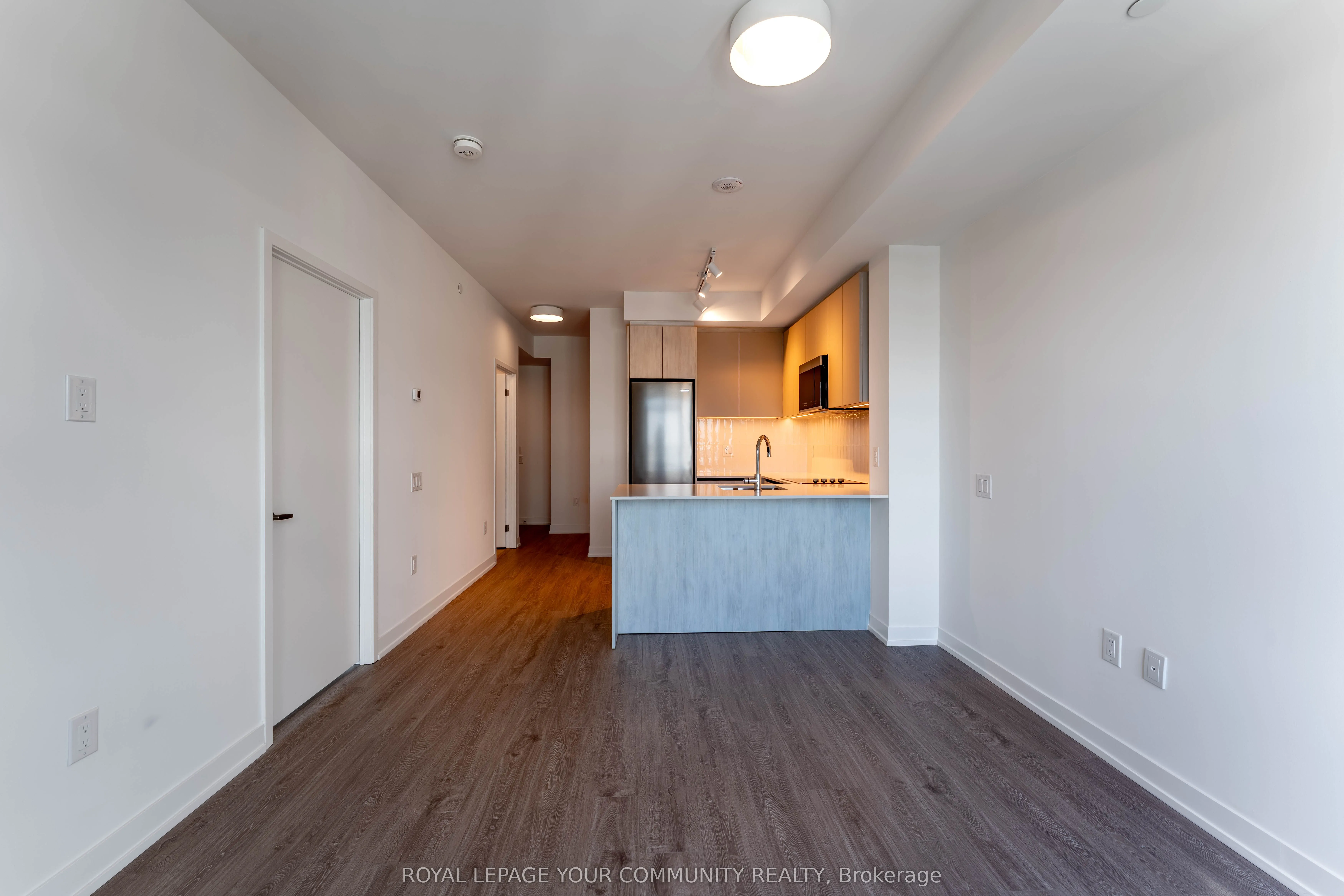 2485 Eglinton Avenue, #1412