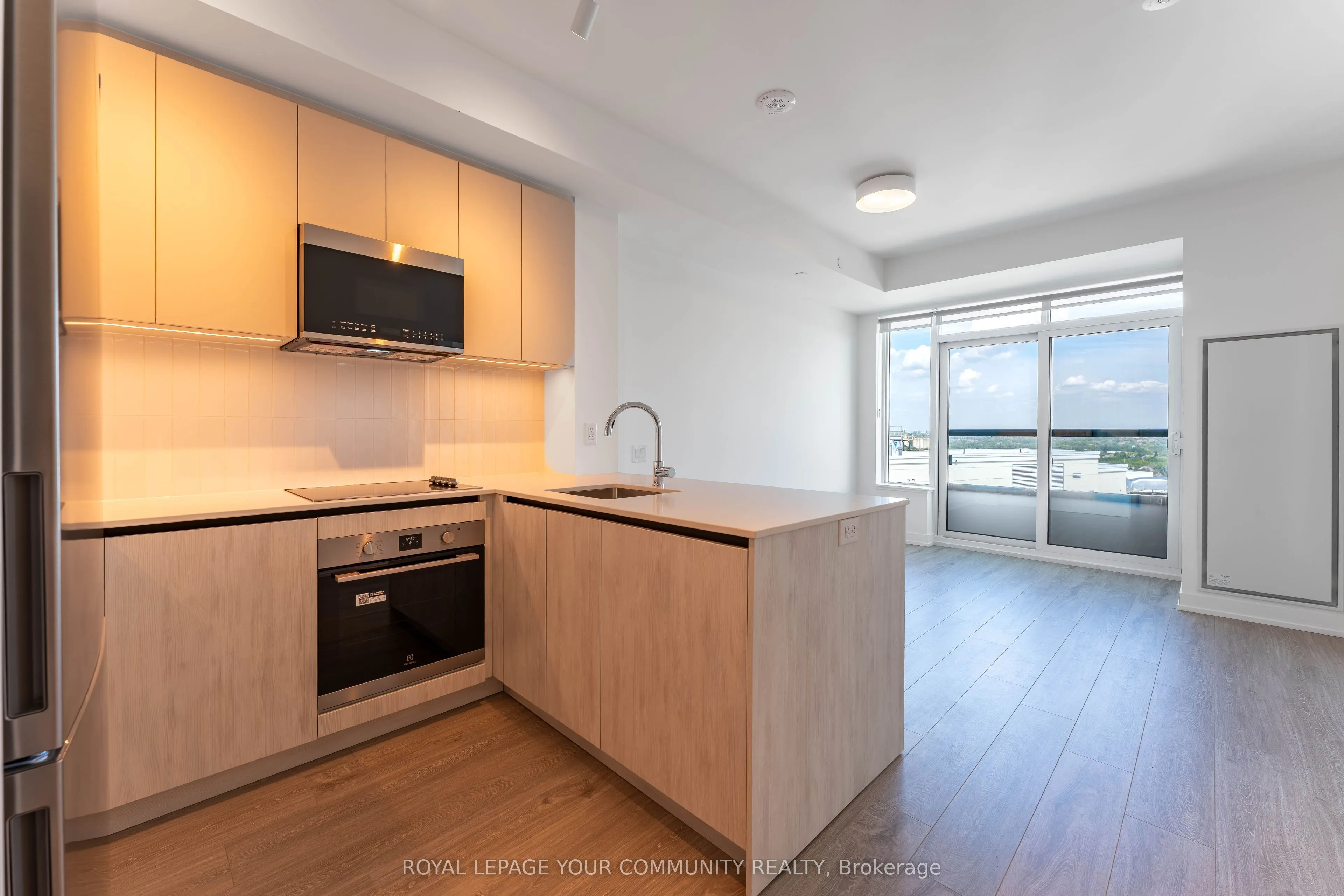 2485 Eglinton Avenue, #1412