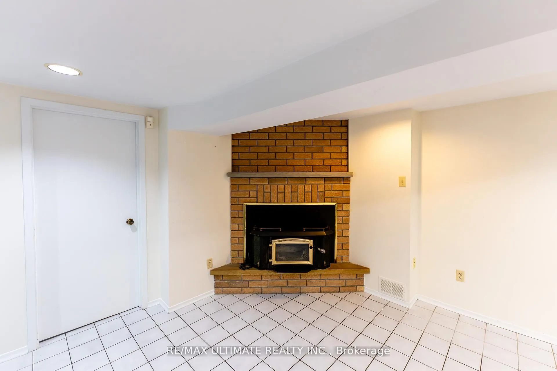 212A Schell Avenue