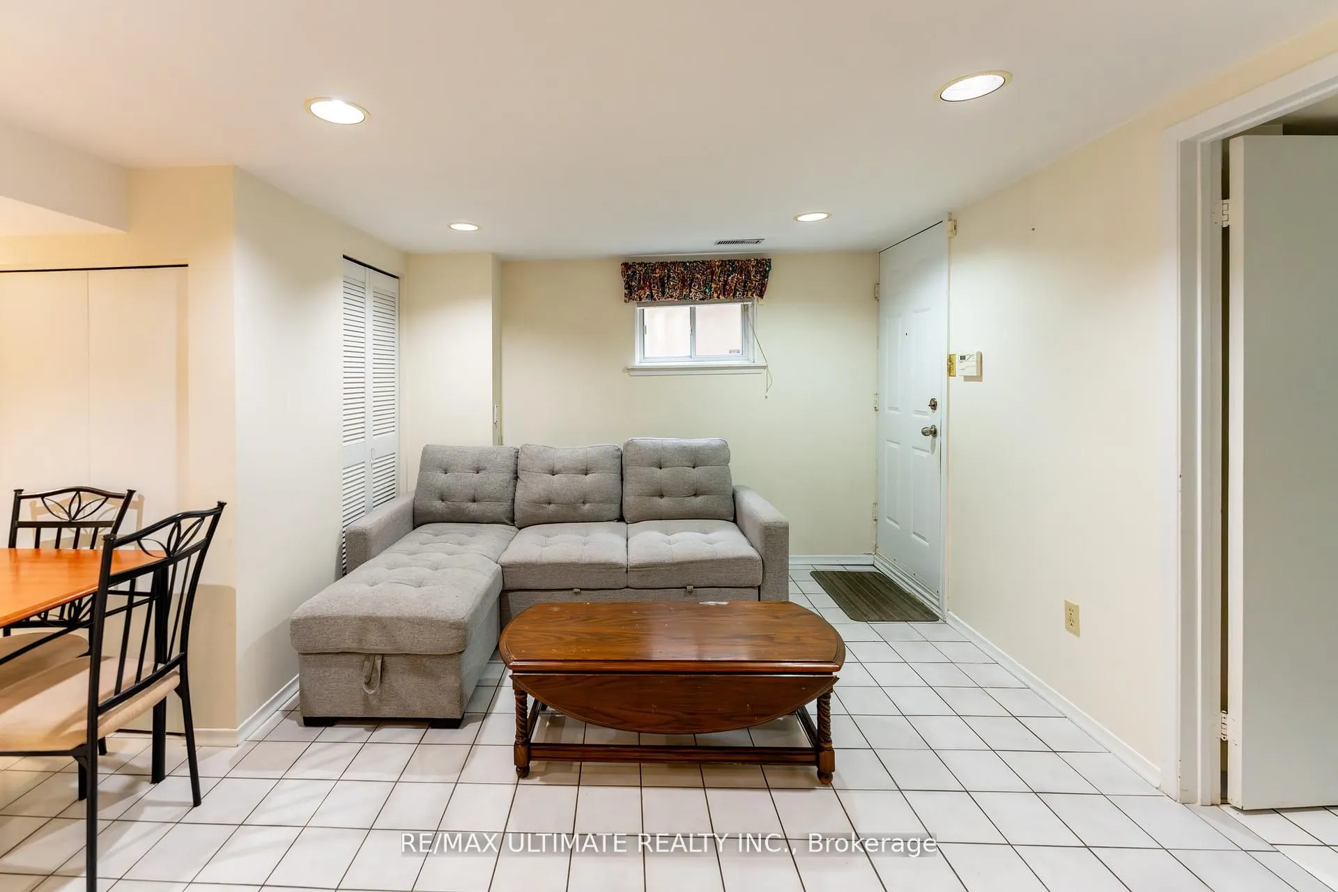212A Schell Avenue