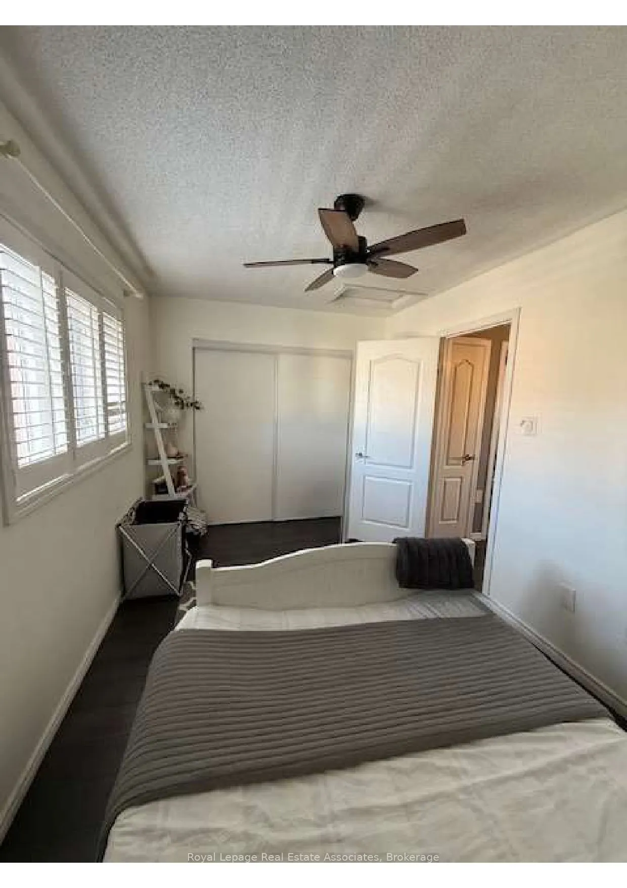 913 Tambourine Terrace