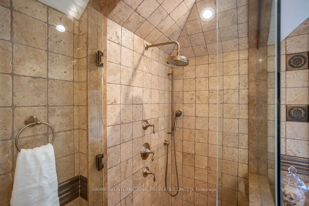 1 Ridgecross Road