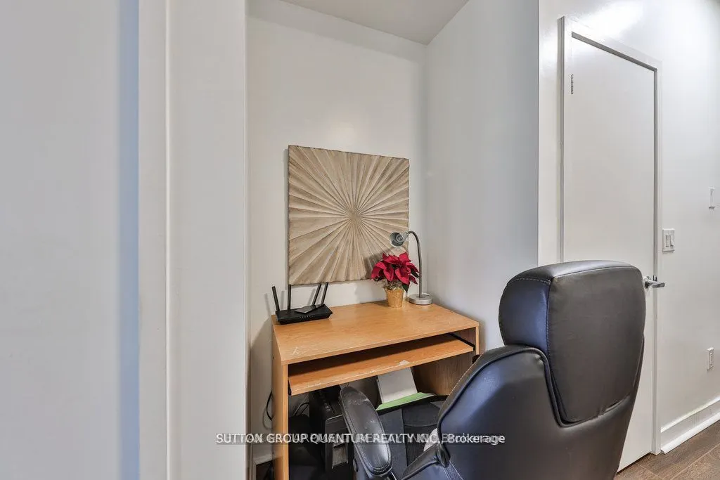 360 Square One Drive, #807