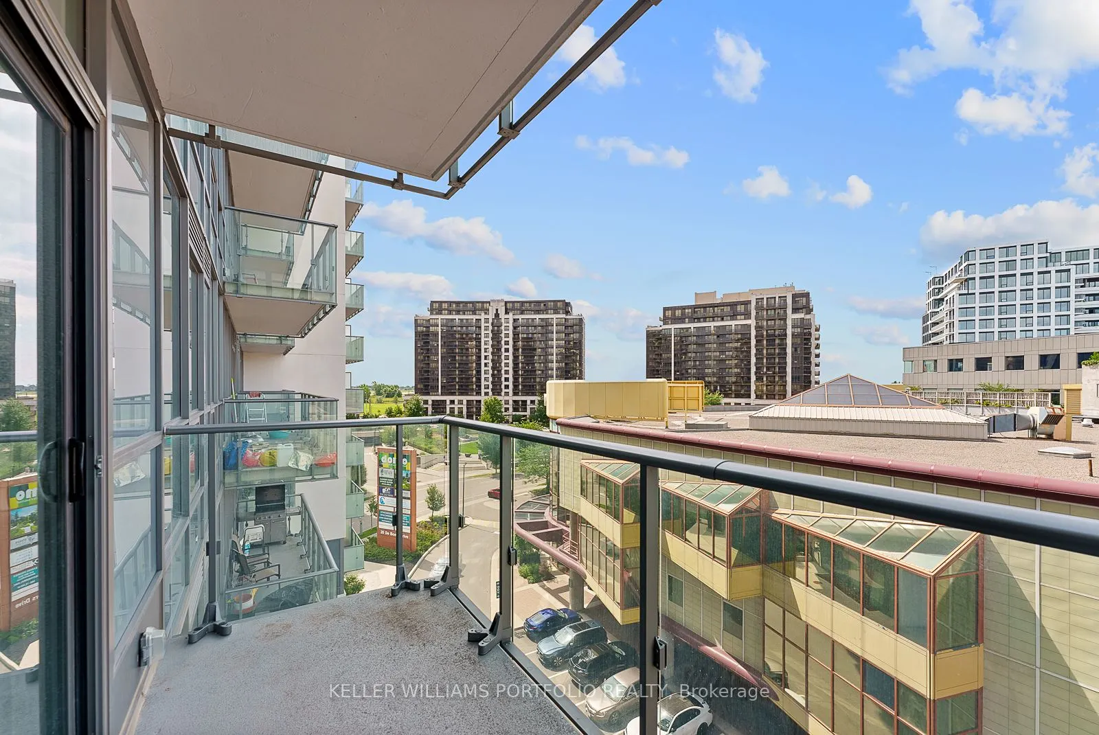 10 De Boers Drive, #602