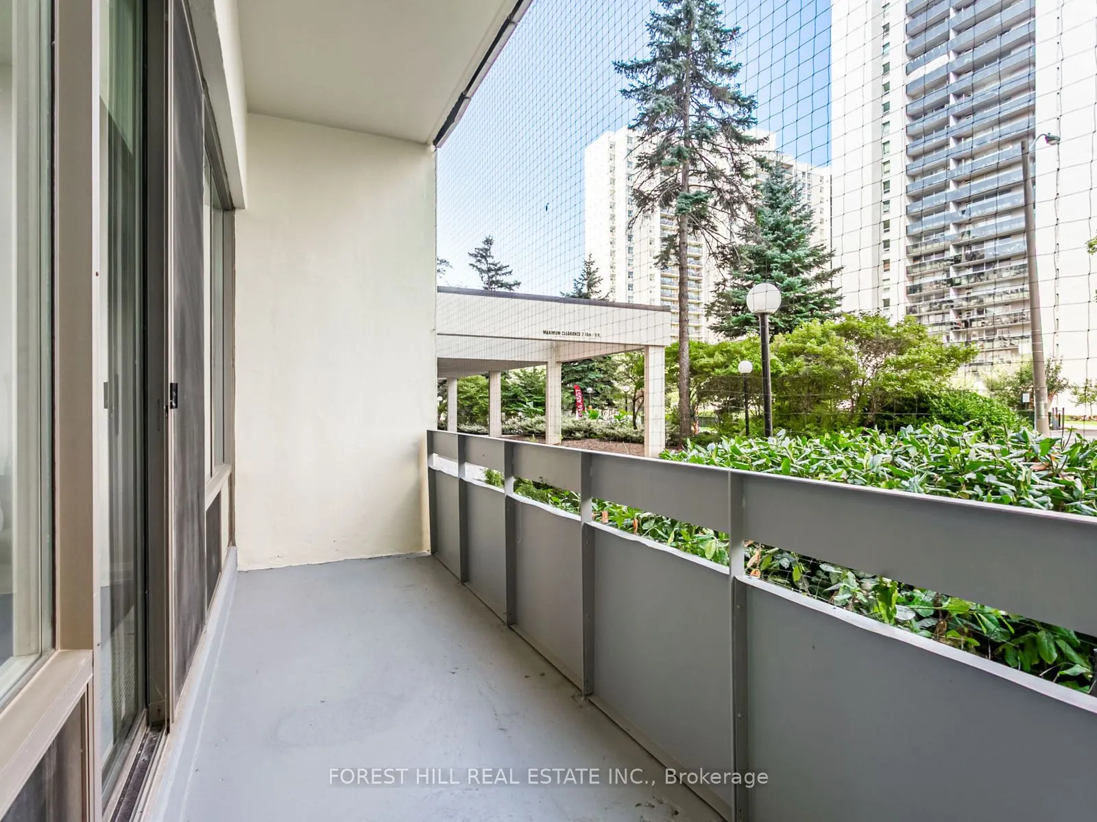 377 Ridelle Avenue, #117