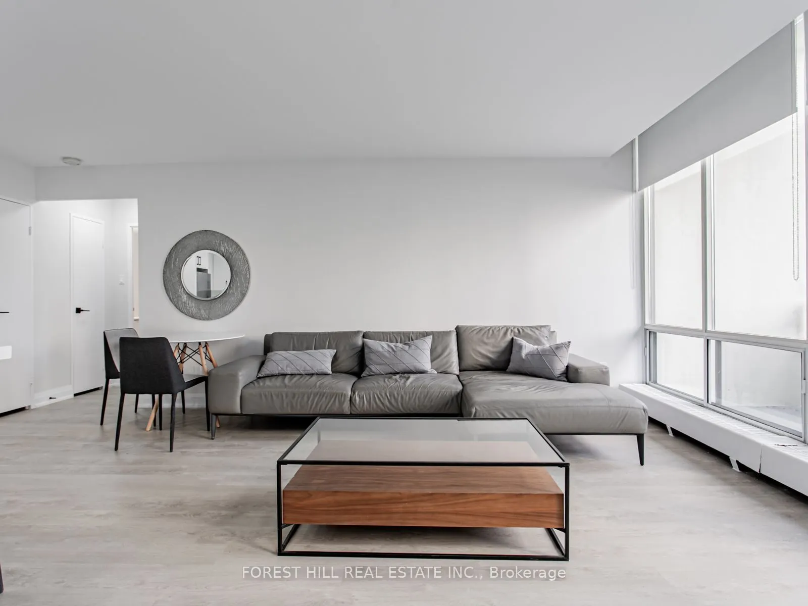 377 Ridelle Avenue, #117