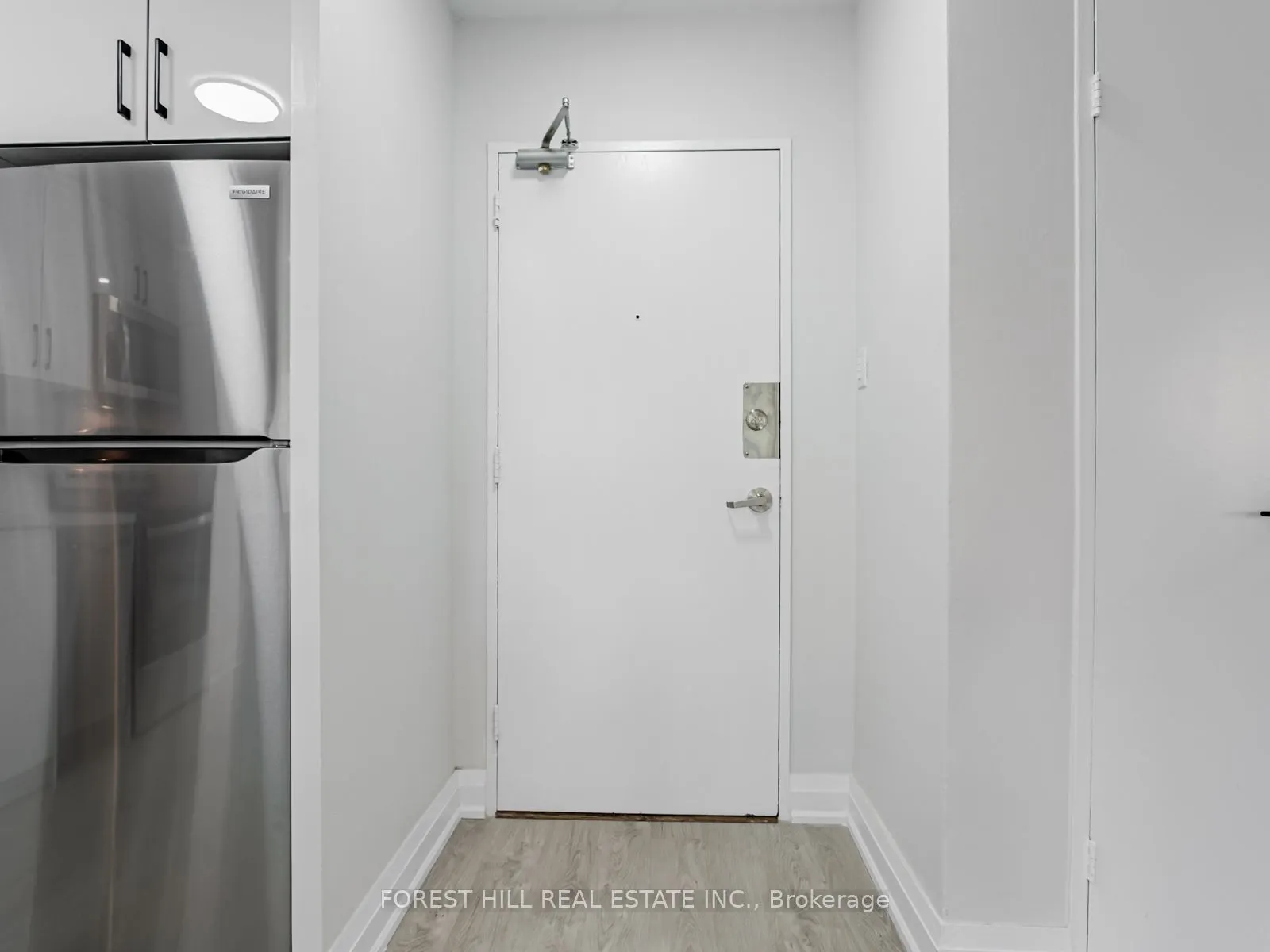377 Ridelle Avenue, #117