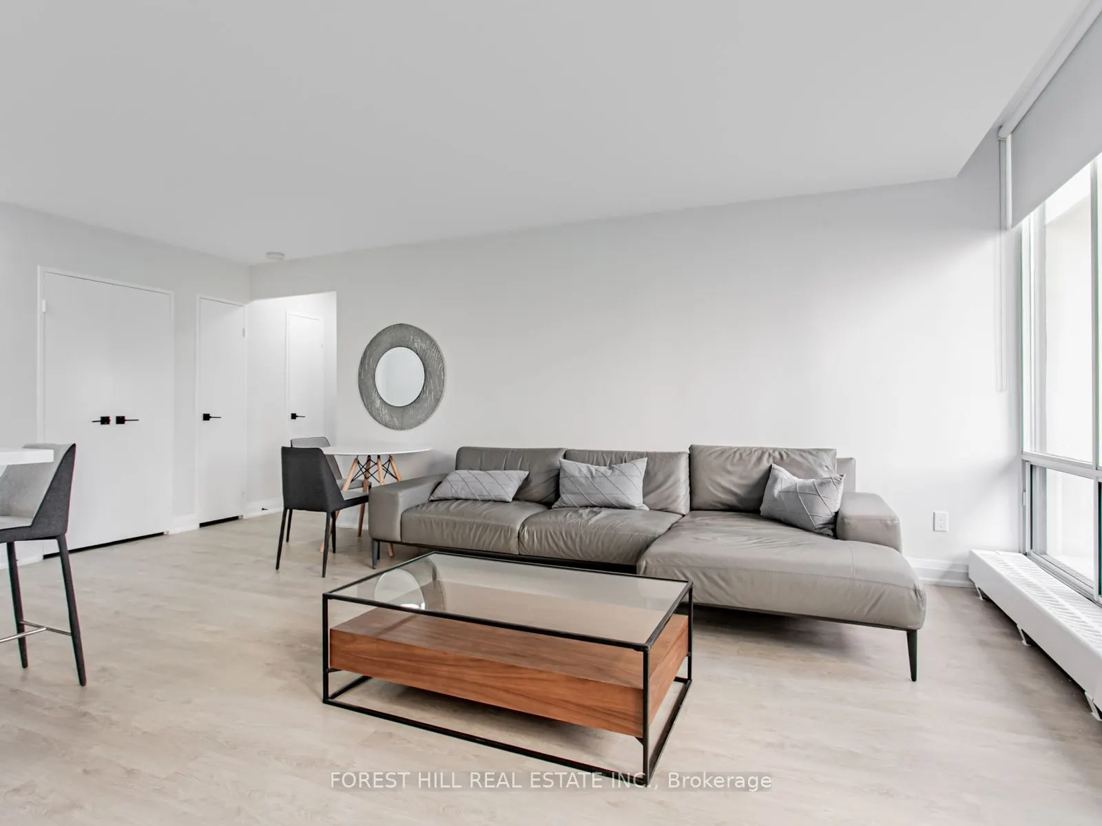 377 Ridelle Avenue, #117