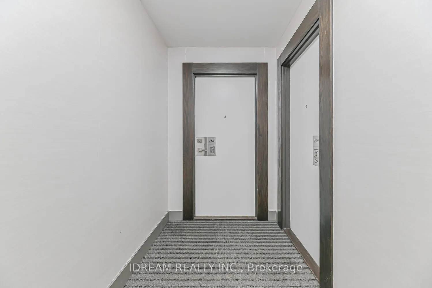 510 Curran Place, #3906