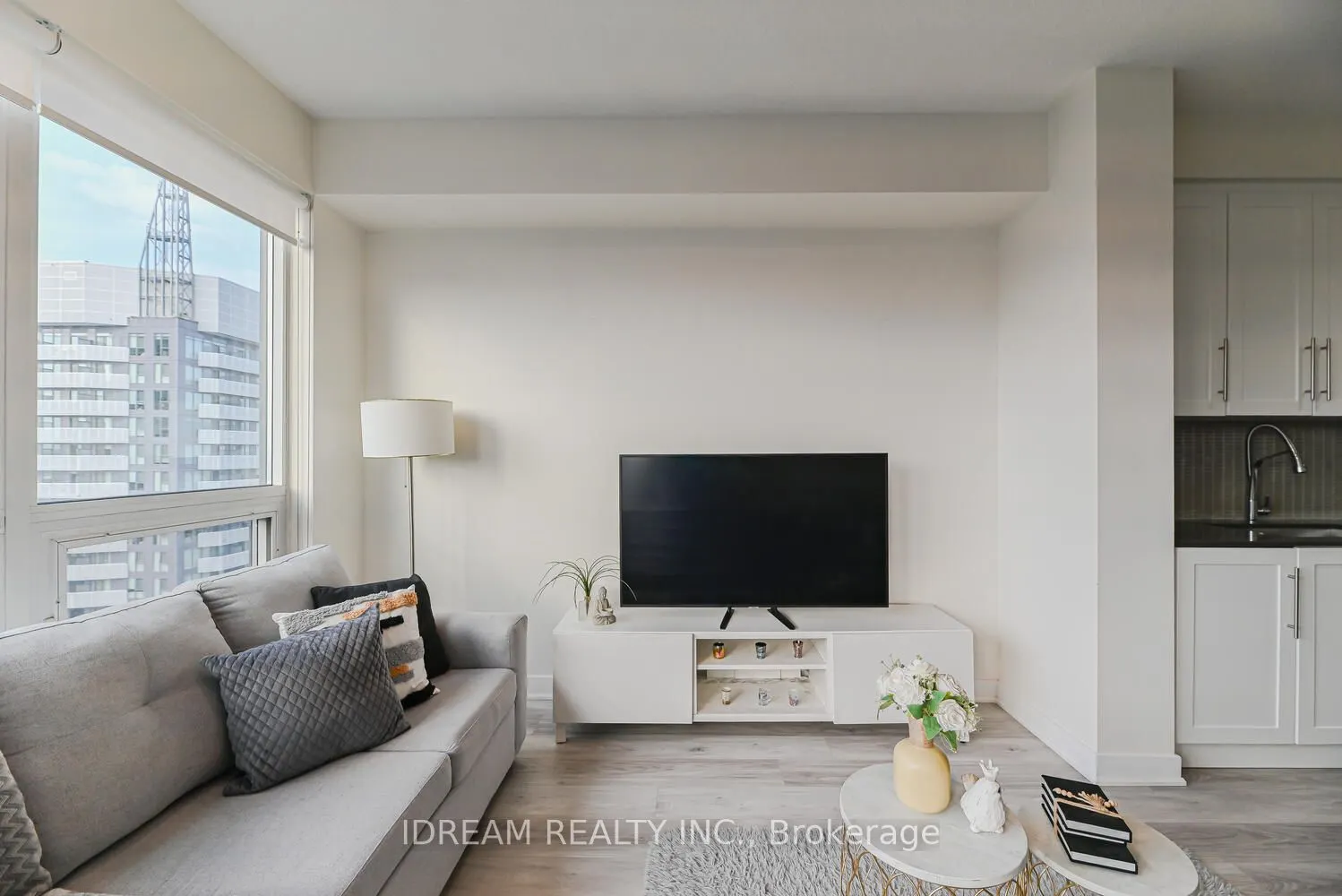 510 Curran Place, #3906