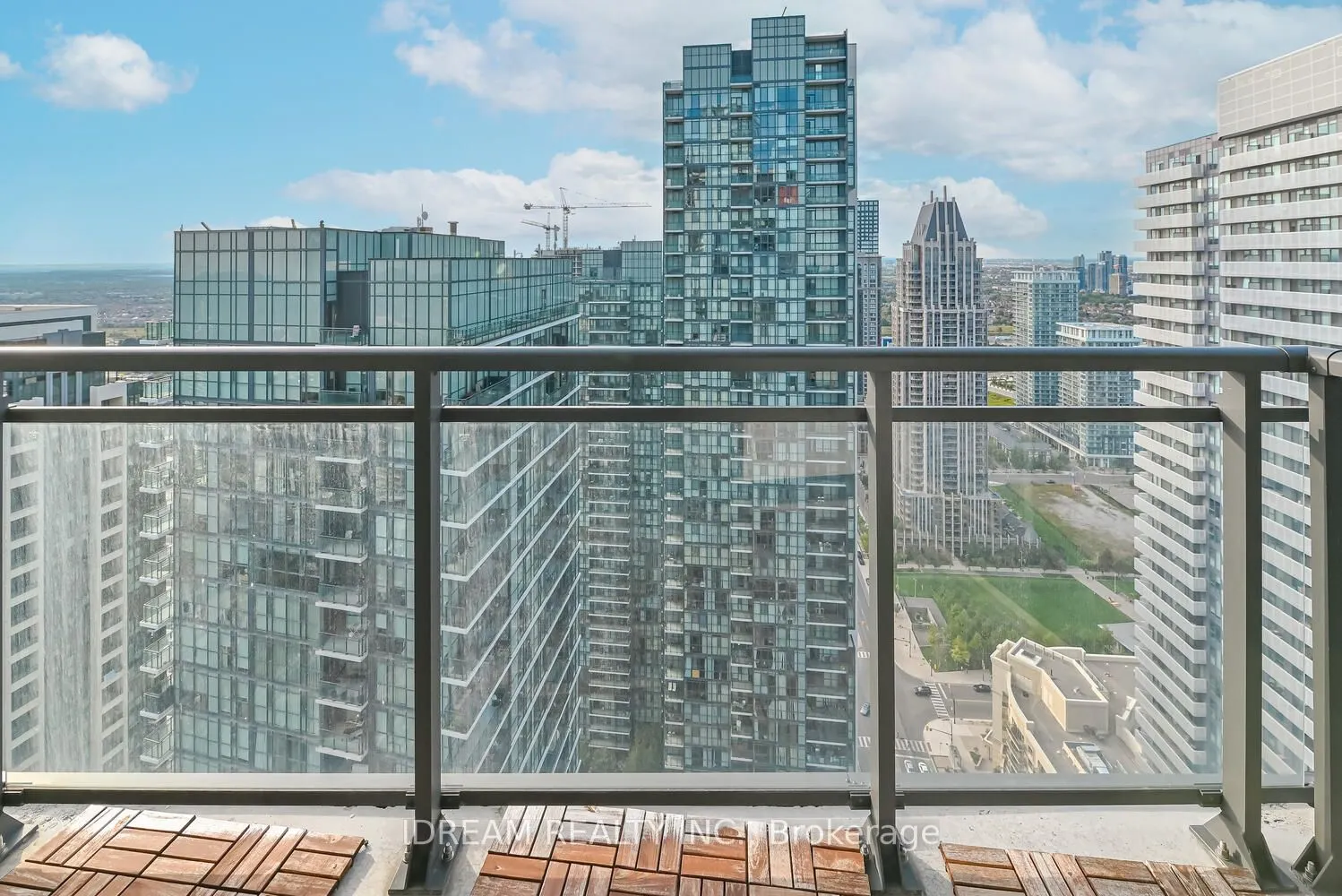510 Curran Place, #3906