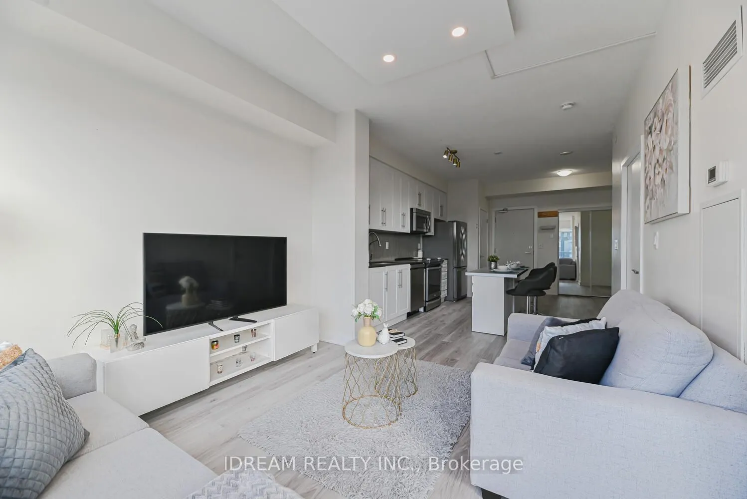 510 Curran Place, #3906