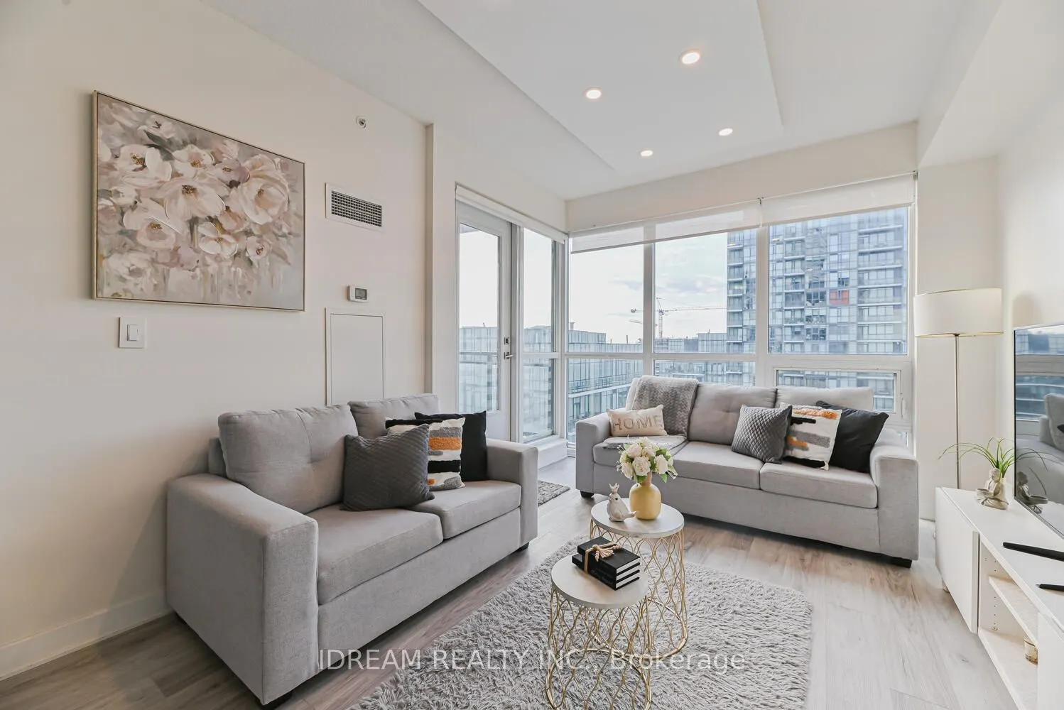 510 Curran Place, #3906