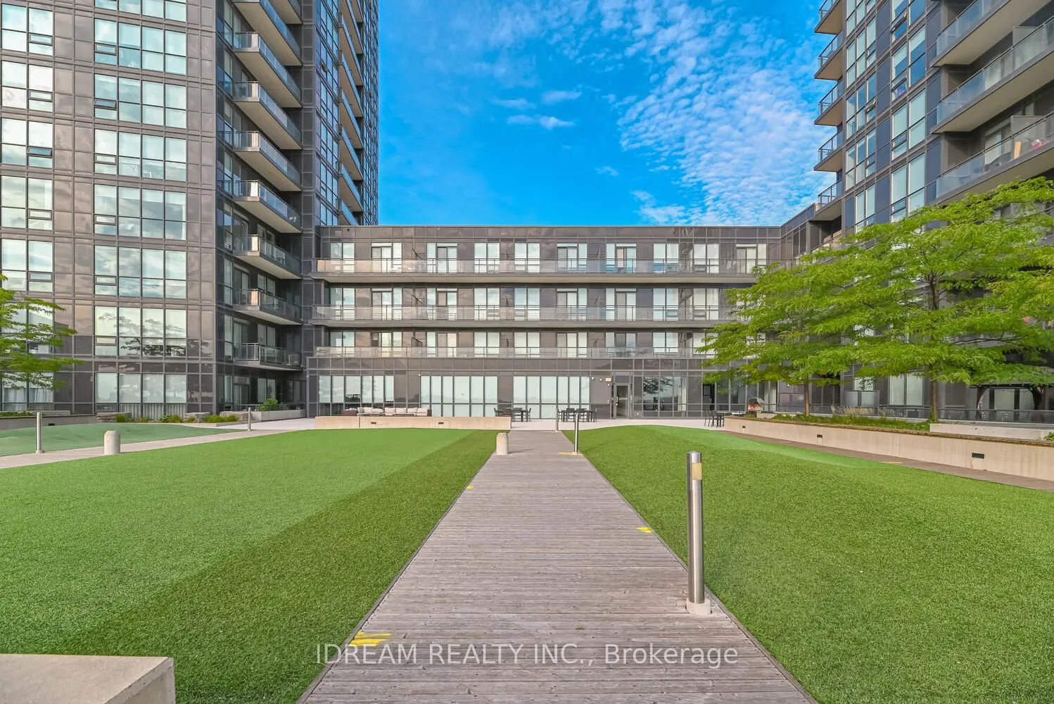 510 Curran Place, #3906