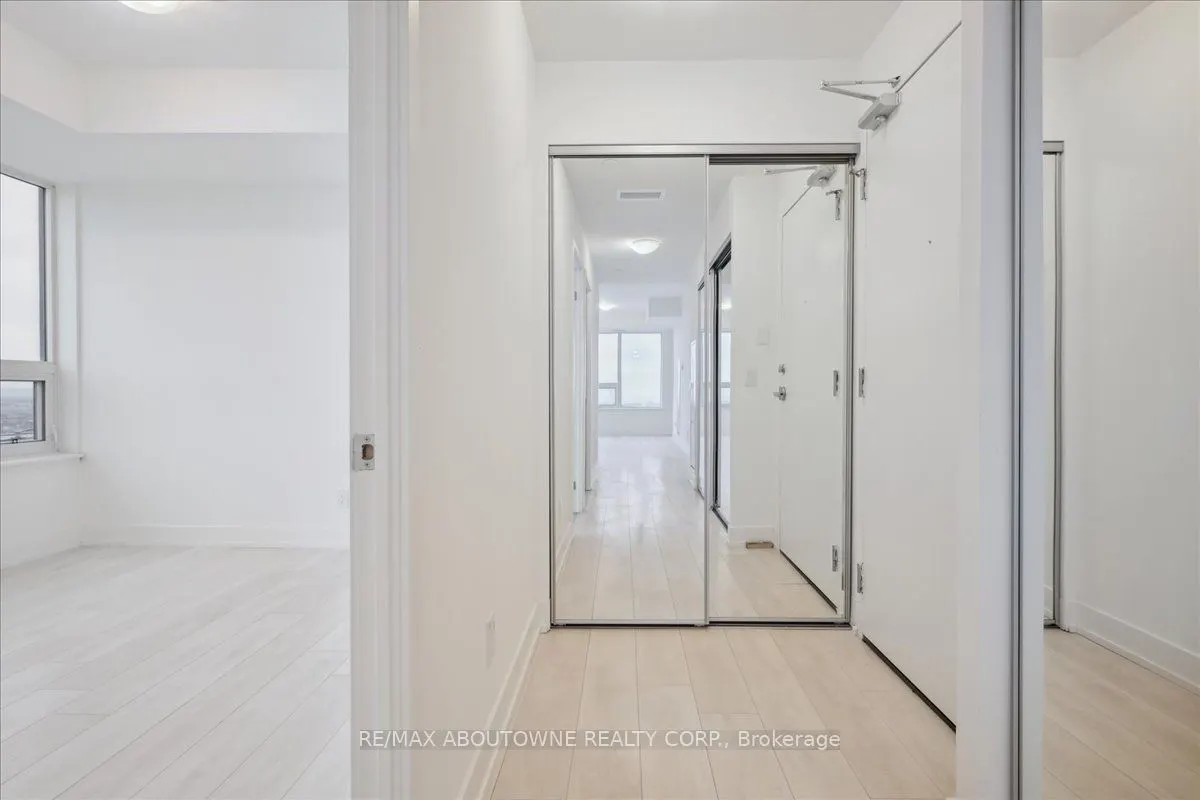 297 Oak Walk Drive, #2203