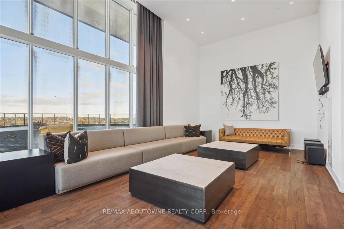 297 Oak Walk Drive, #2203