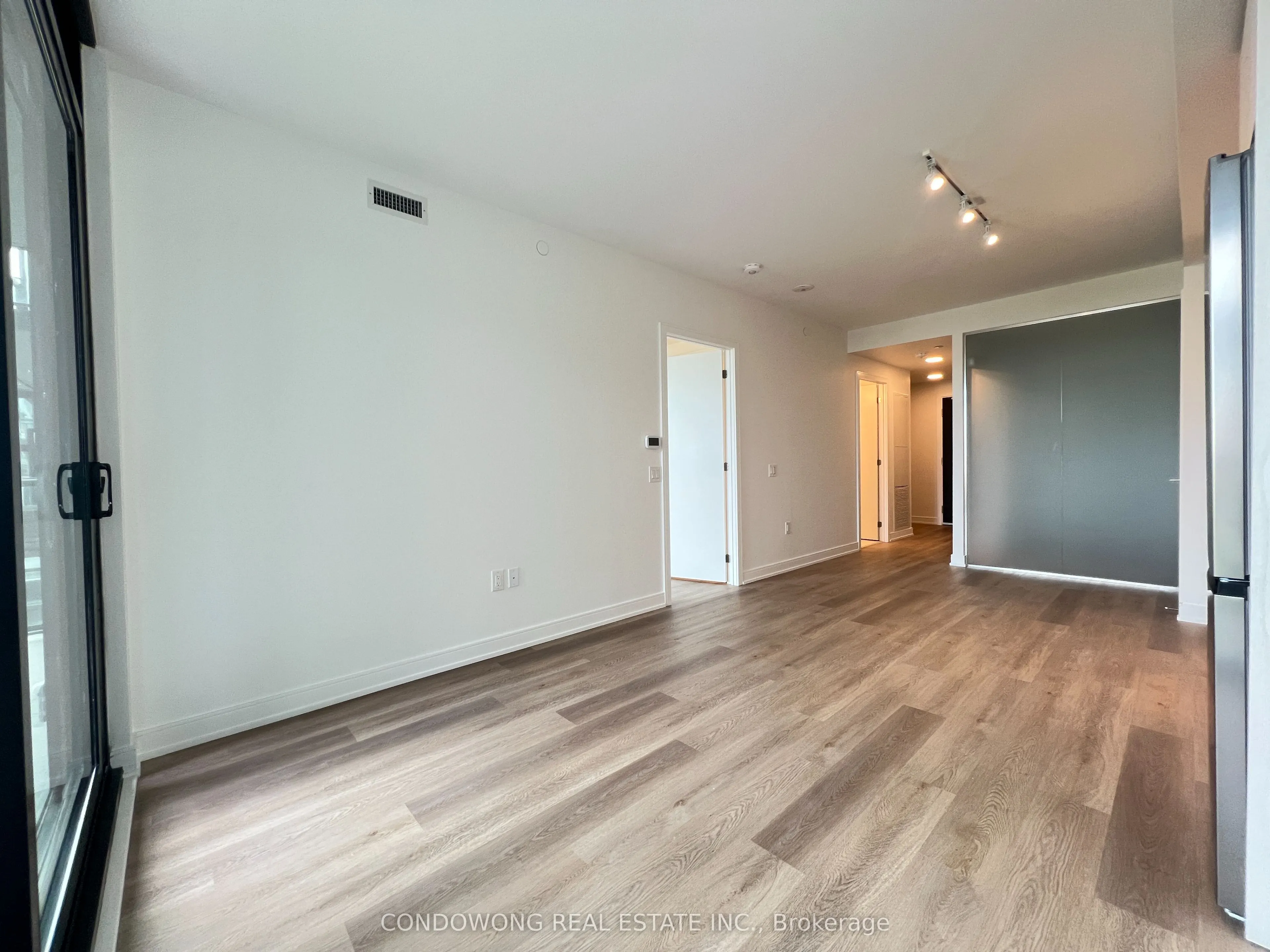 3009 Novar Road, #528