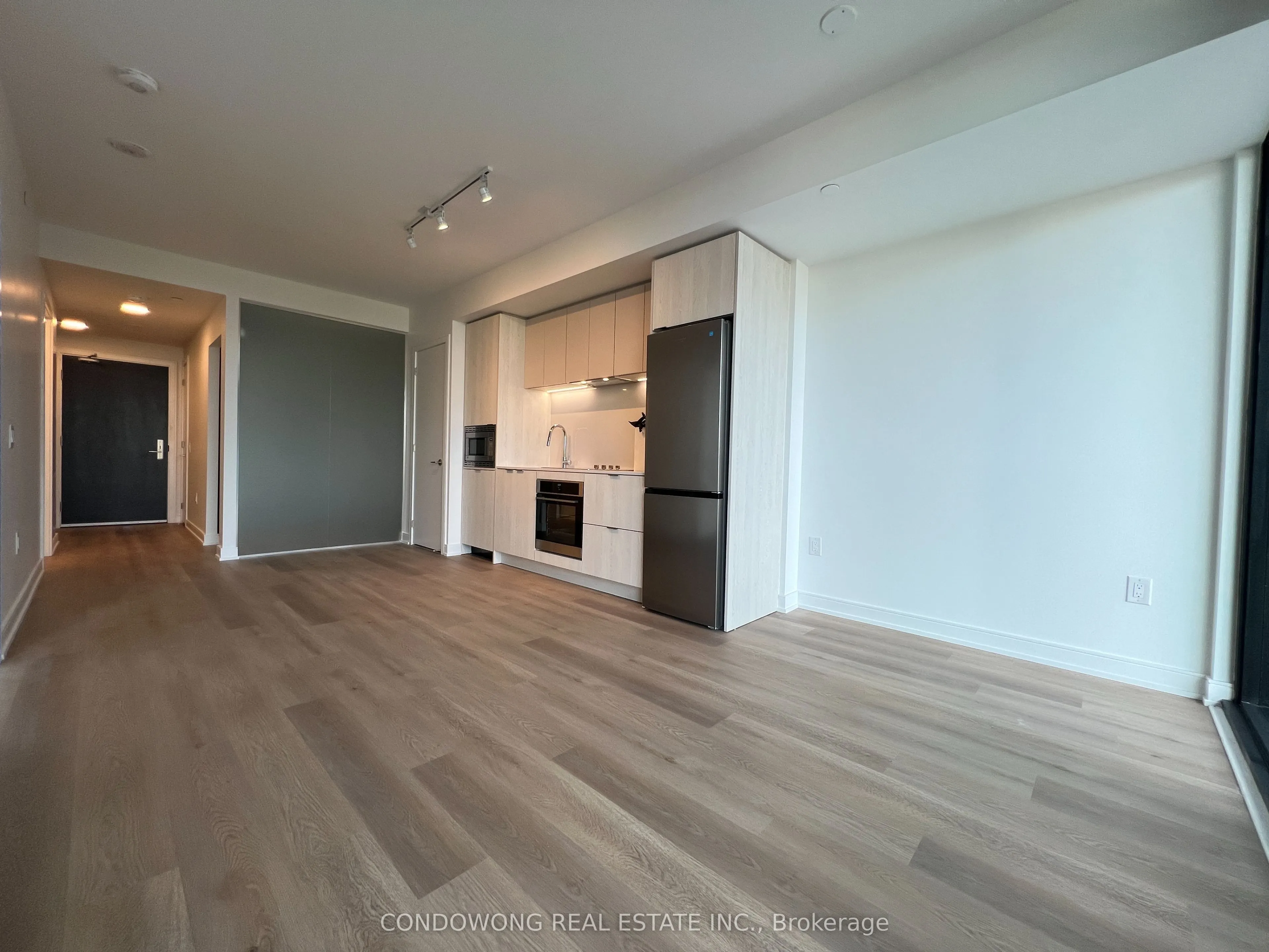 3009 Novar Road, #528