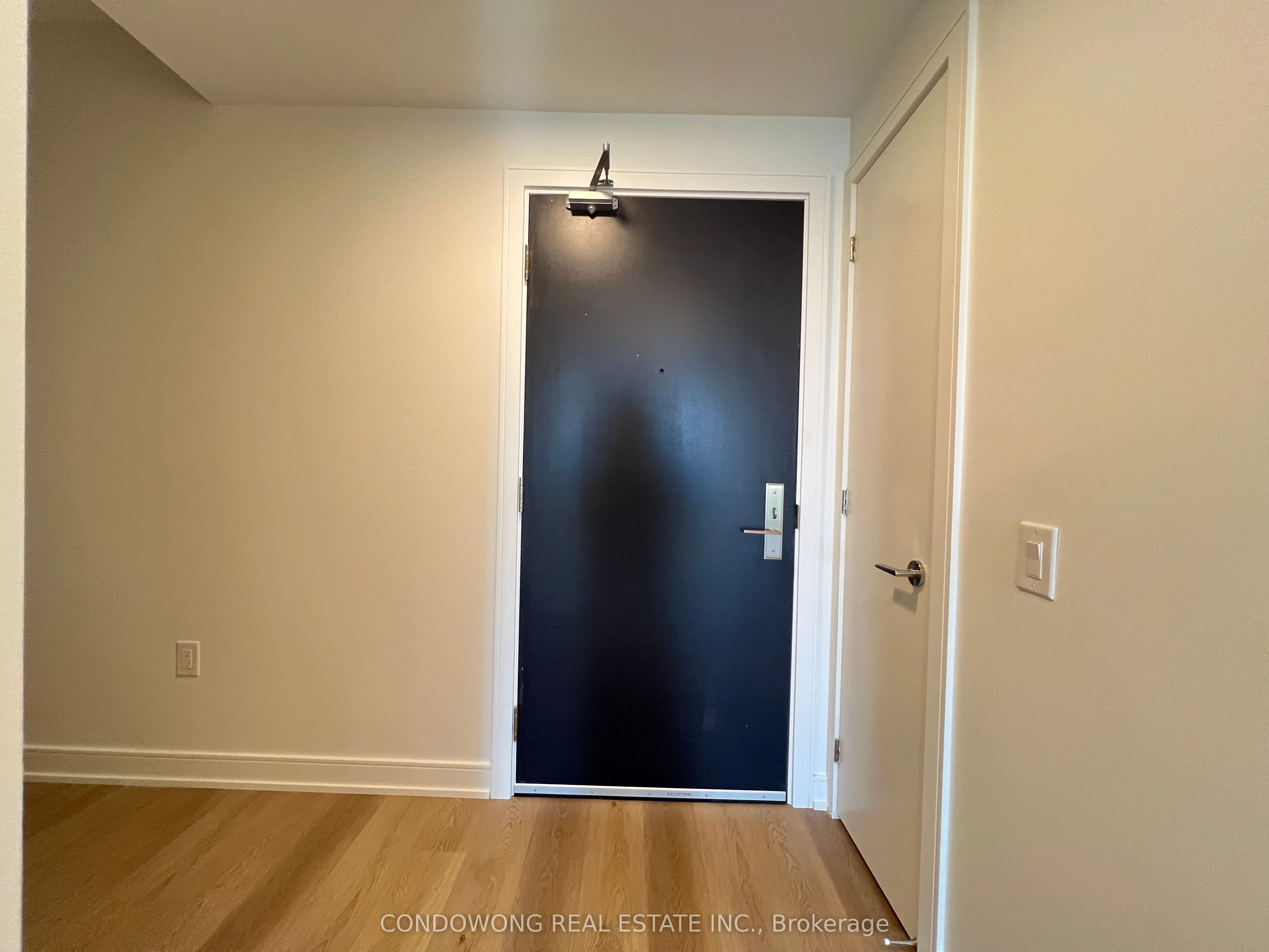 3009 Novar Road, #528