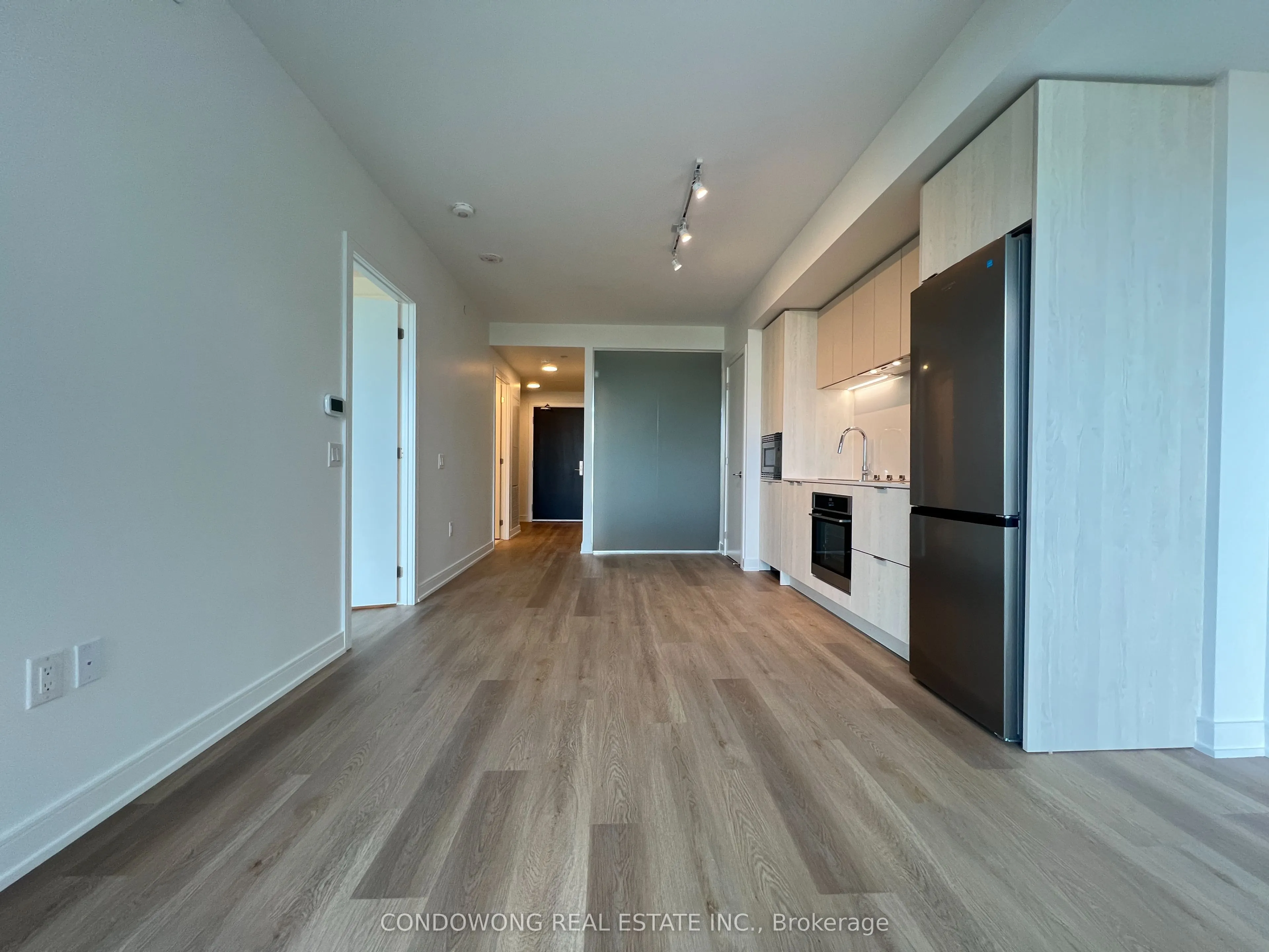 3009 Novar Road, #528