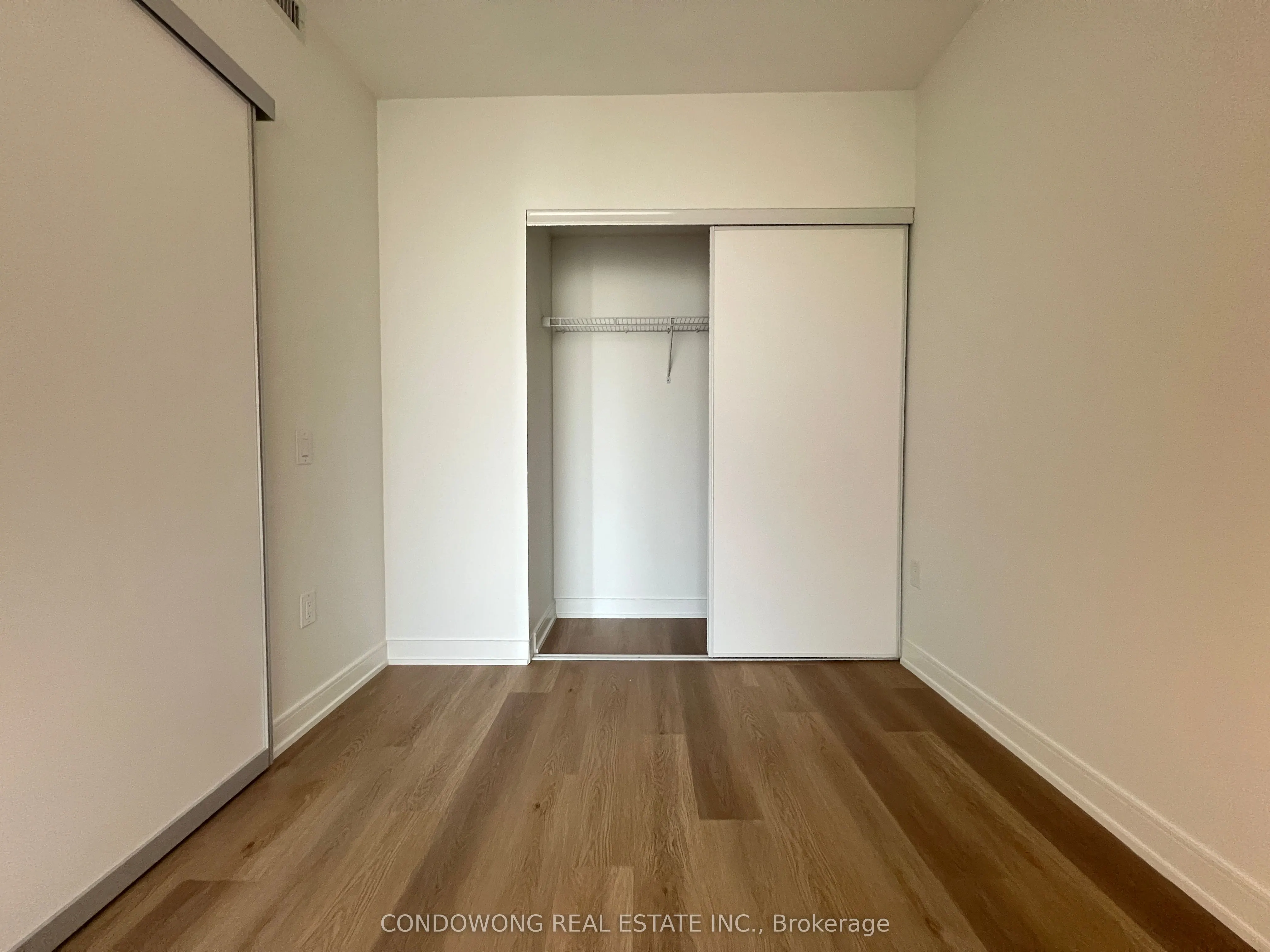 3009 Novar Road, #528