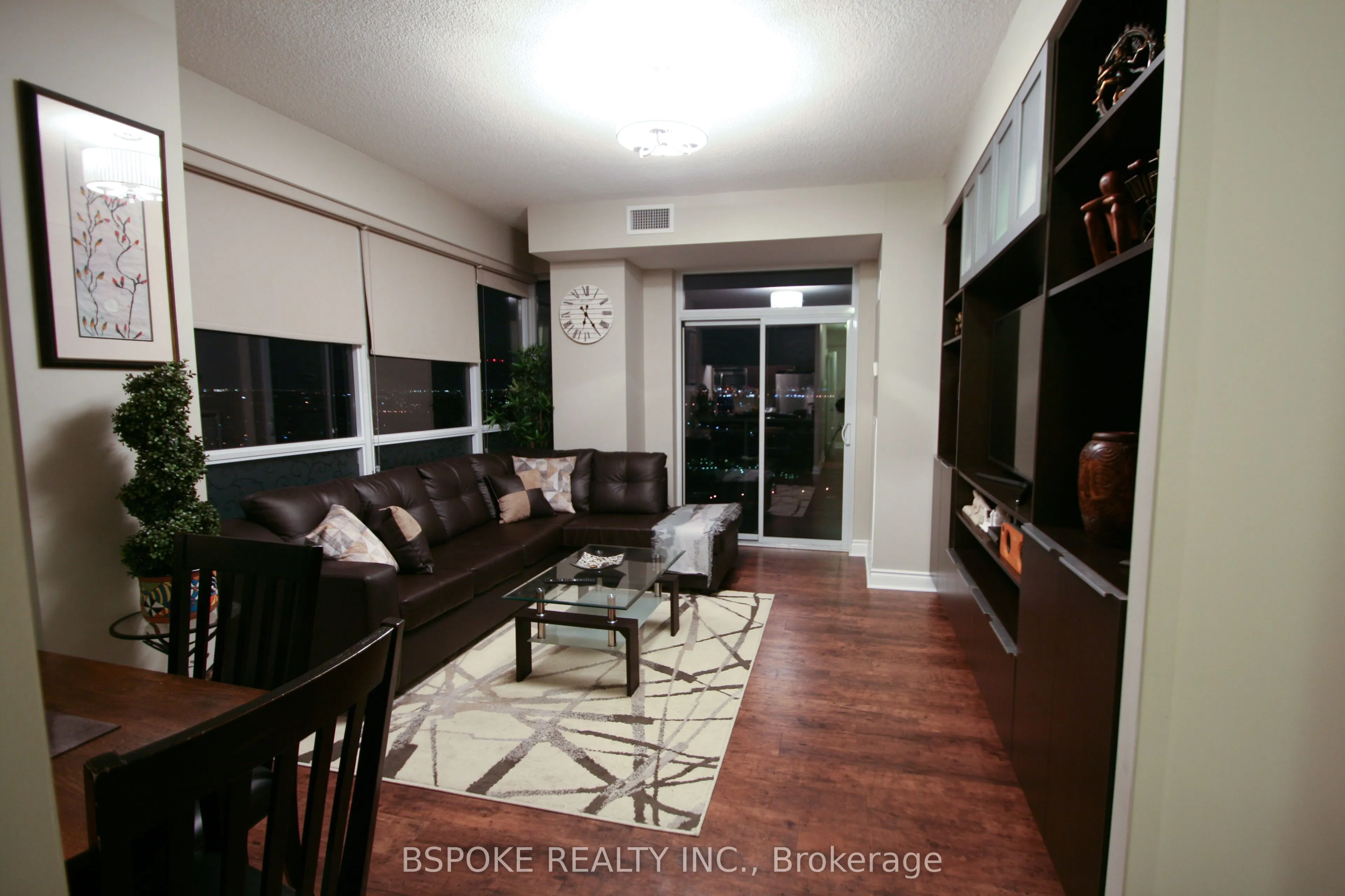 16 Brookers Lane, #3302