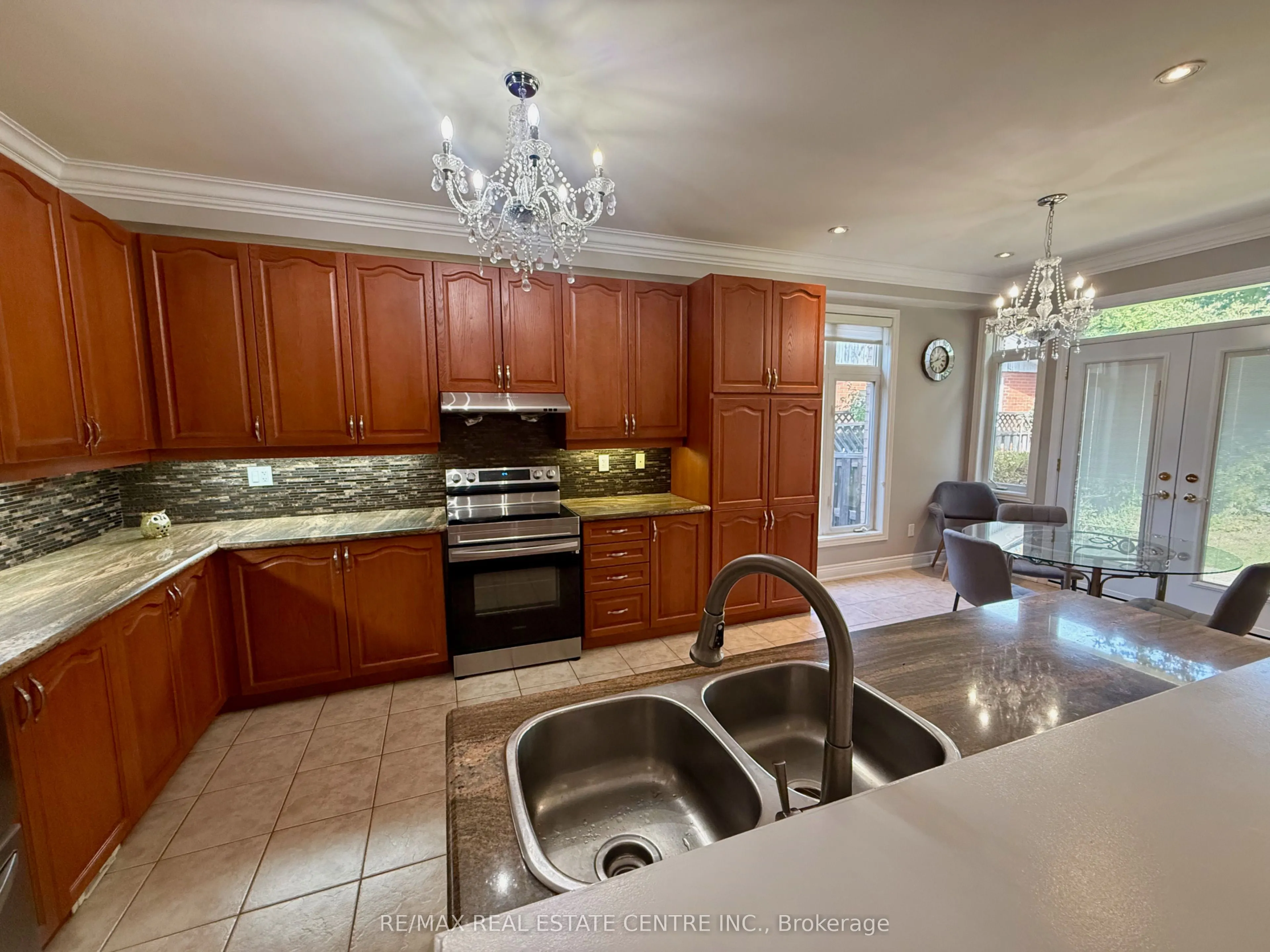 4273 Hickory Drive