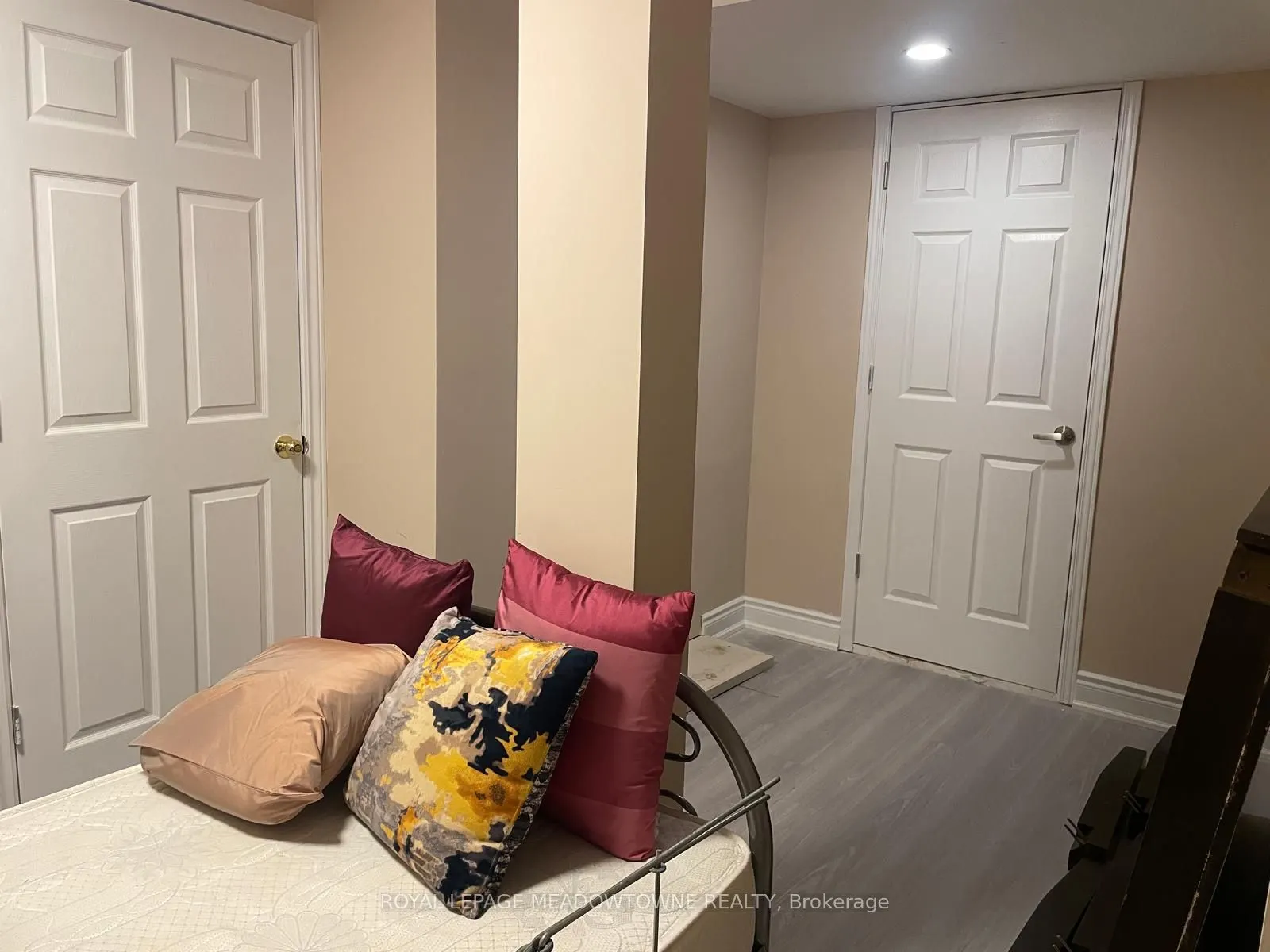 381 Baylis Court, #Basement
