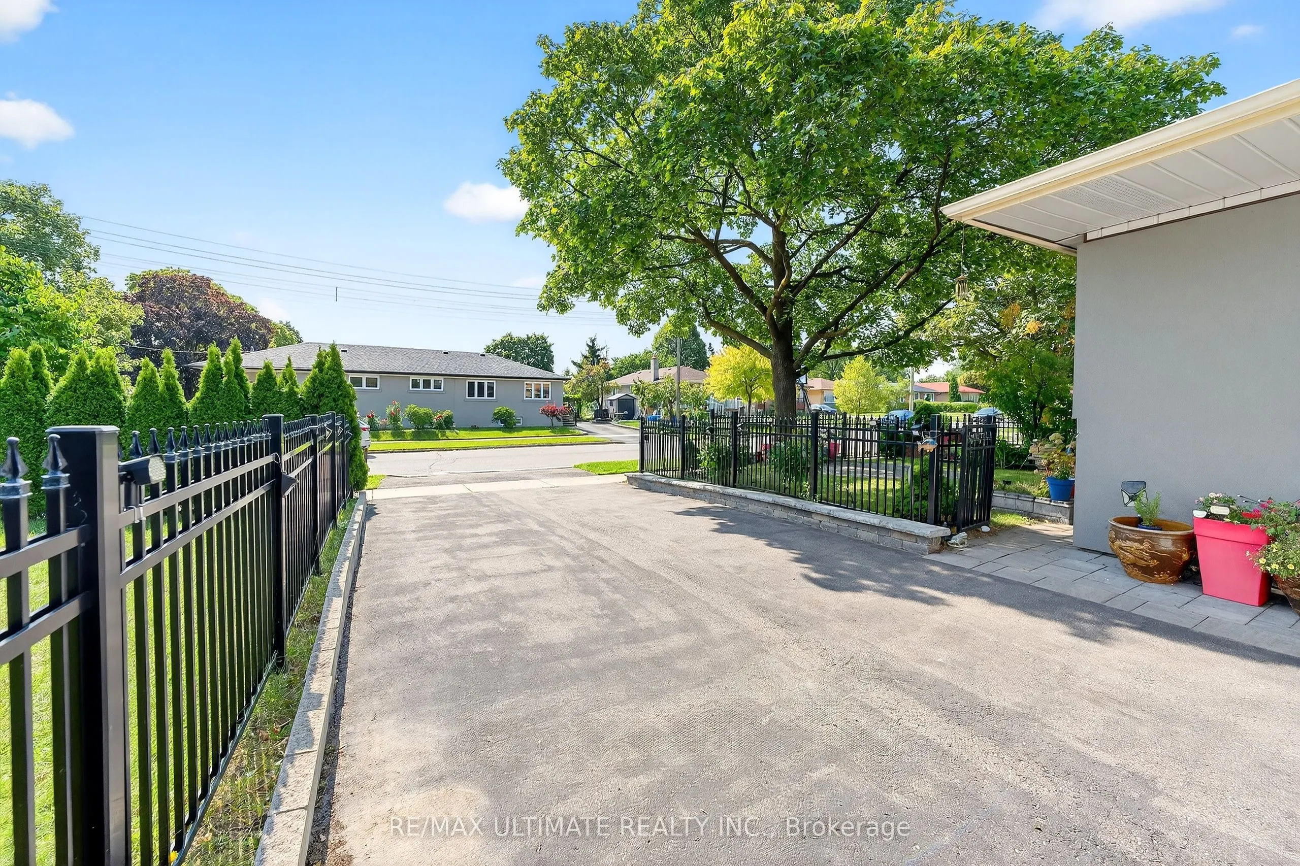 18 Courtwright Road