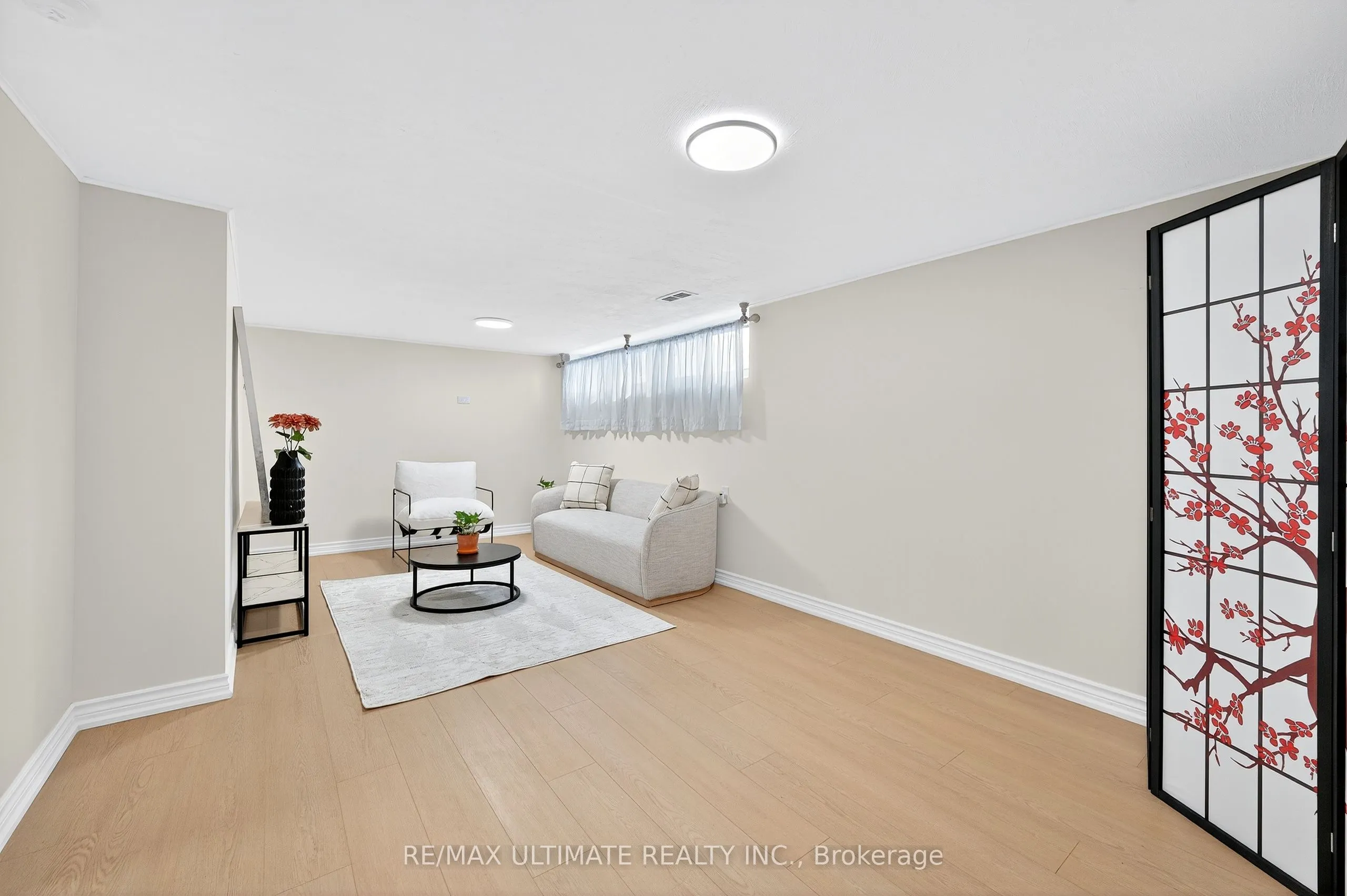 18 Courtwright Road