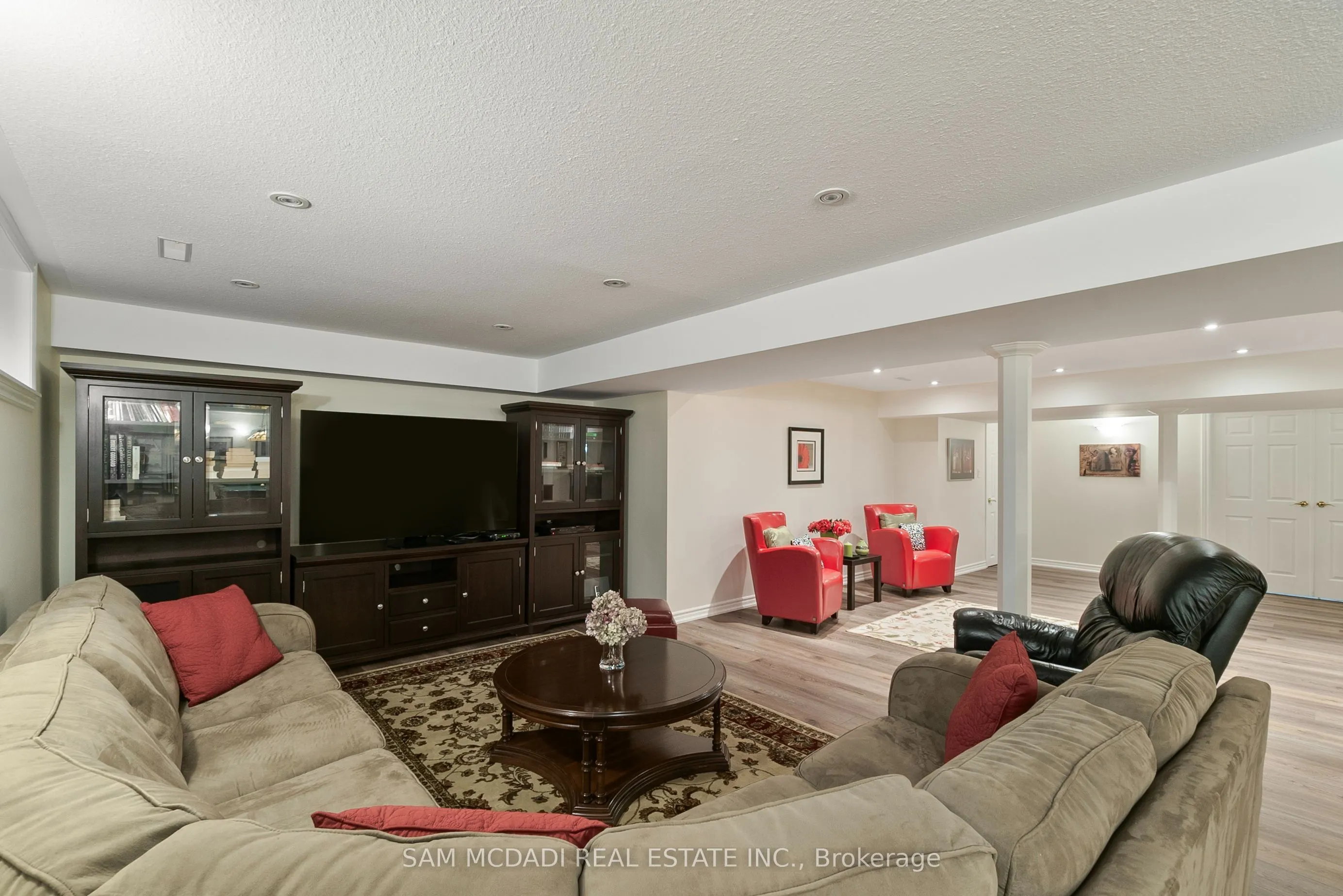 1383 Watersedge Road