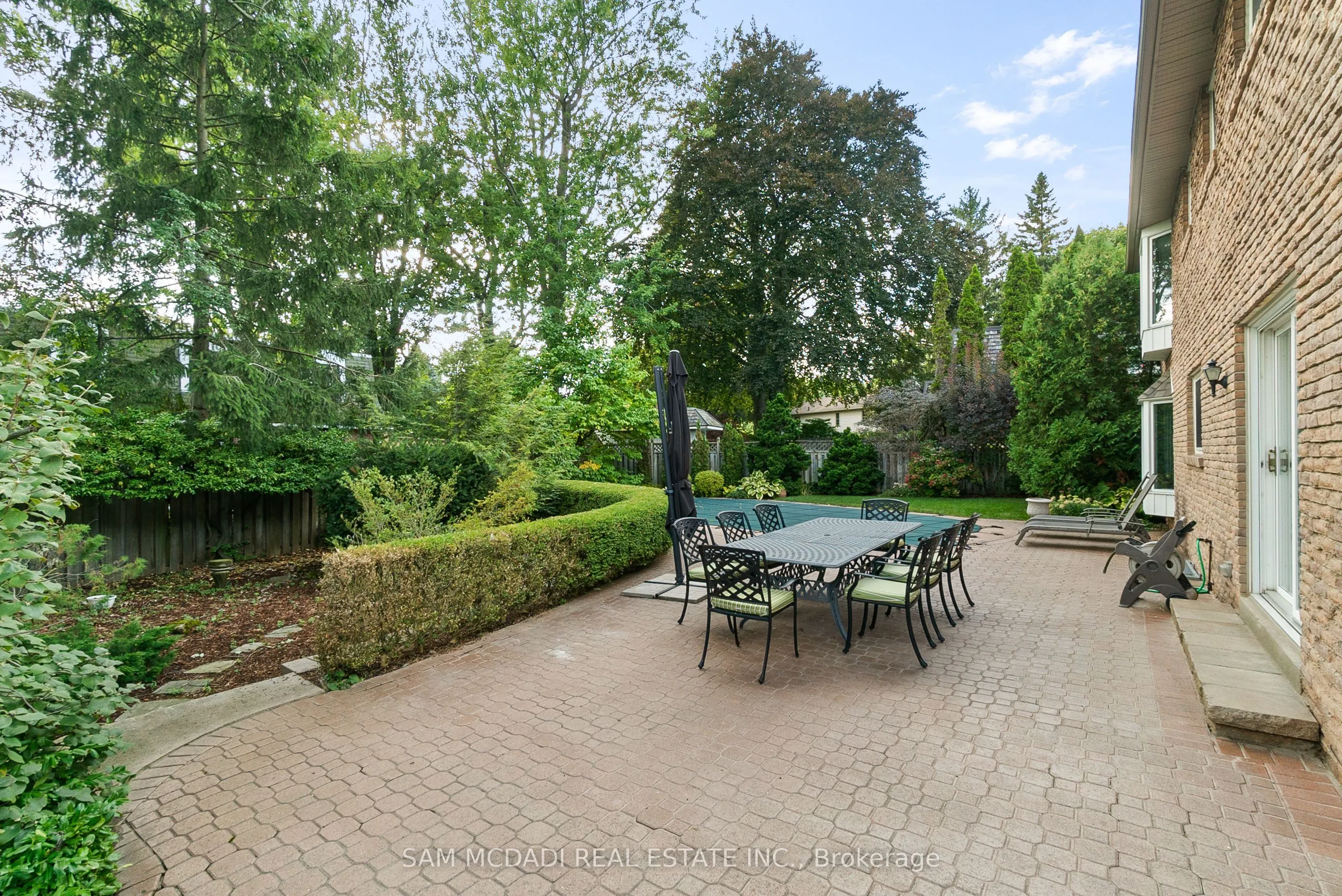 1383 Watersedge Road