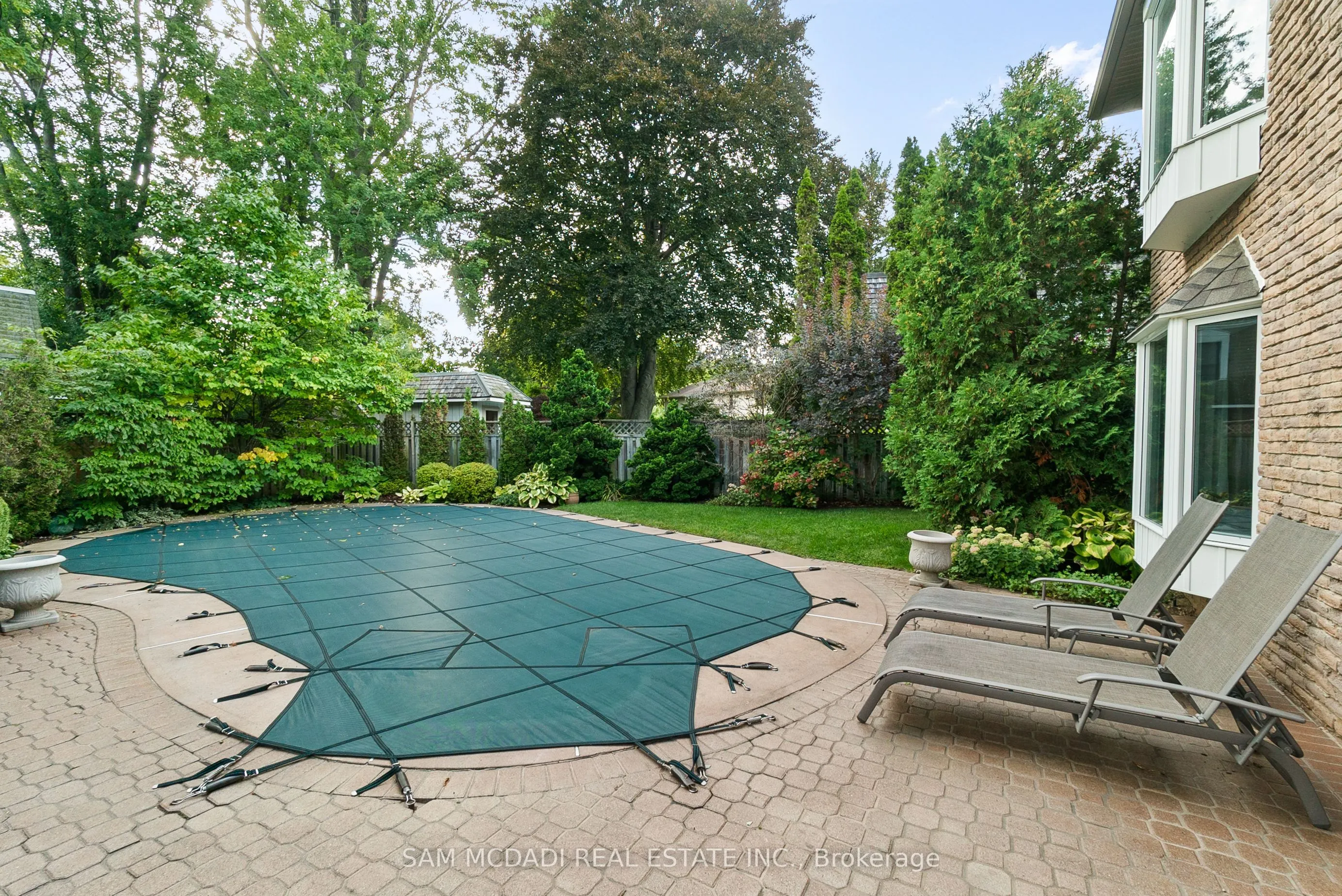 1383 Watersedge Road