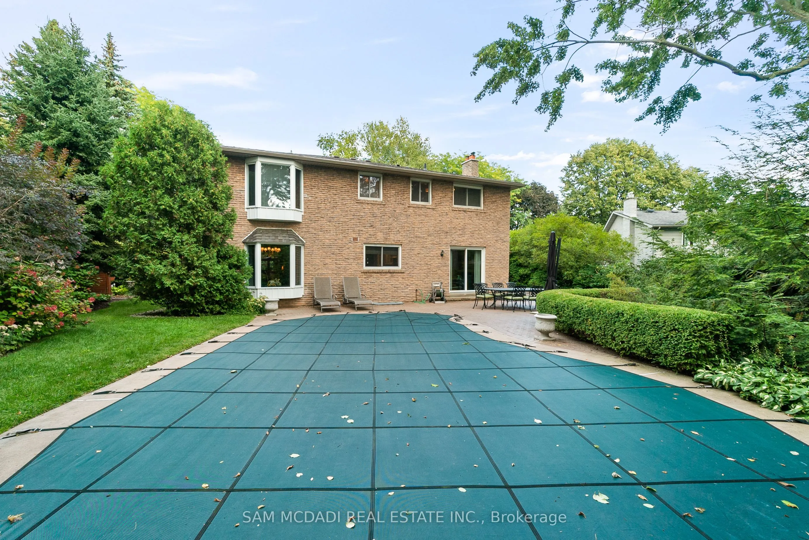 1383 Watersedge Road