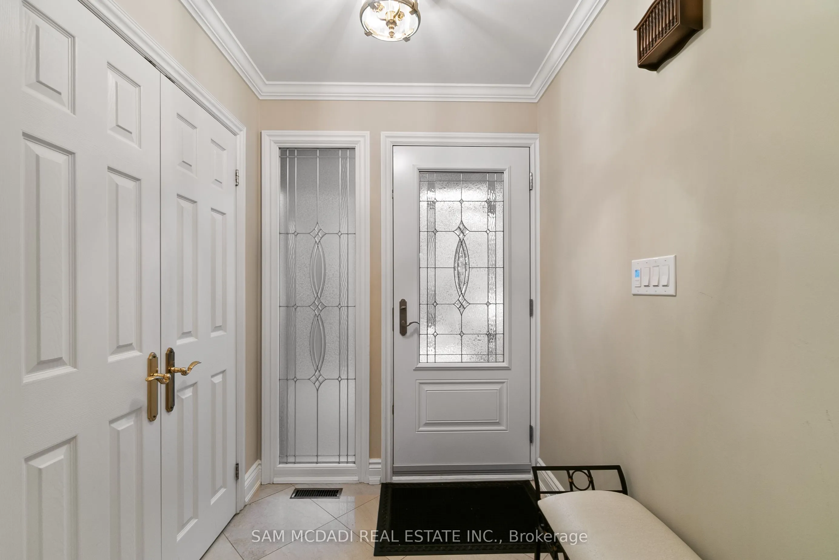 1383 Watersedge Road