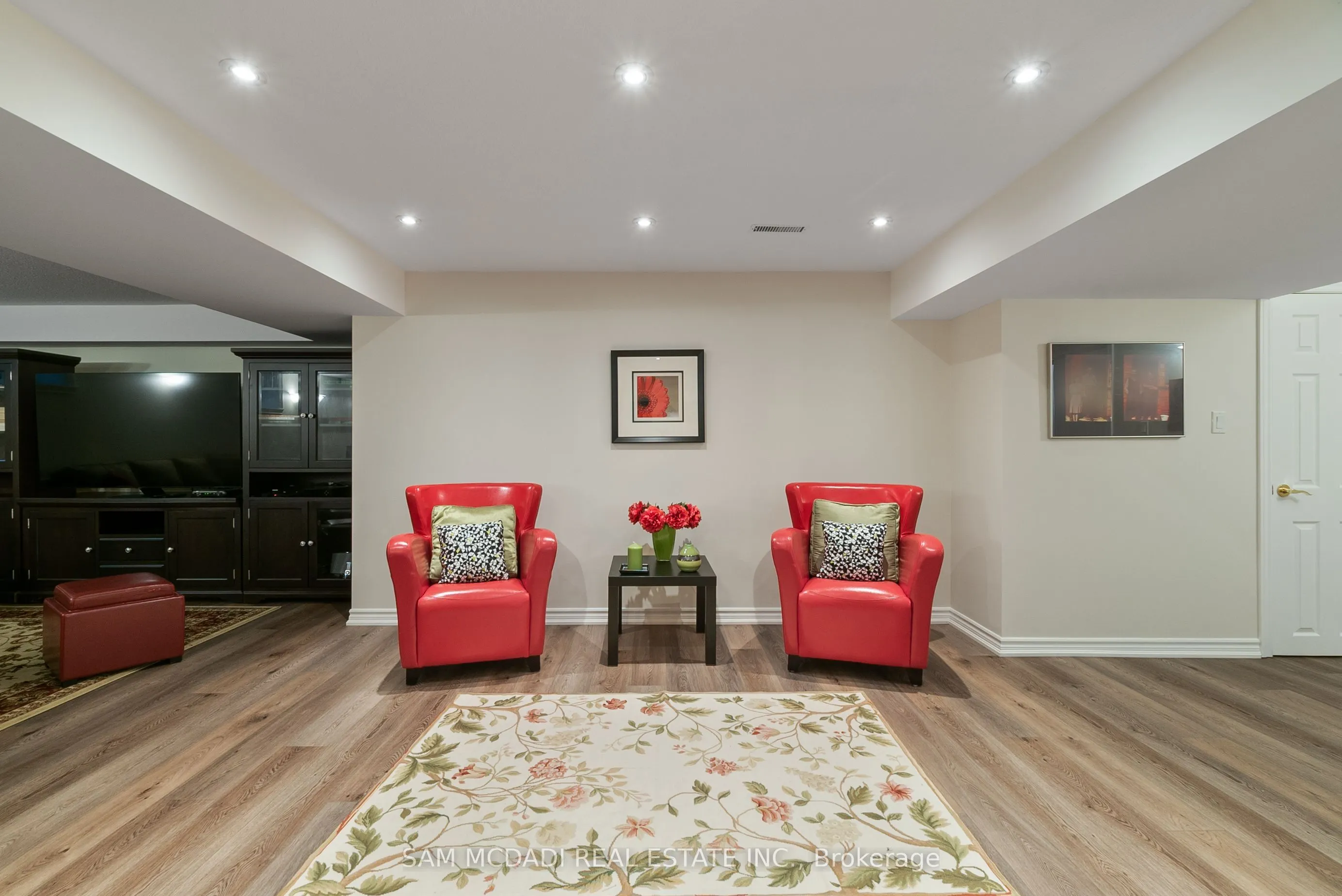1383 Watersedge Road