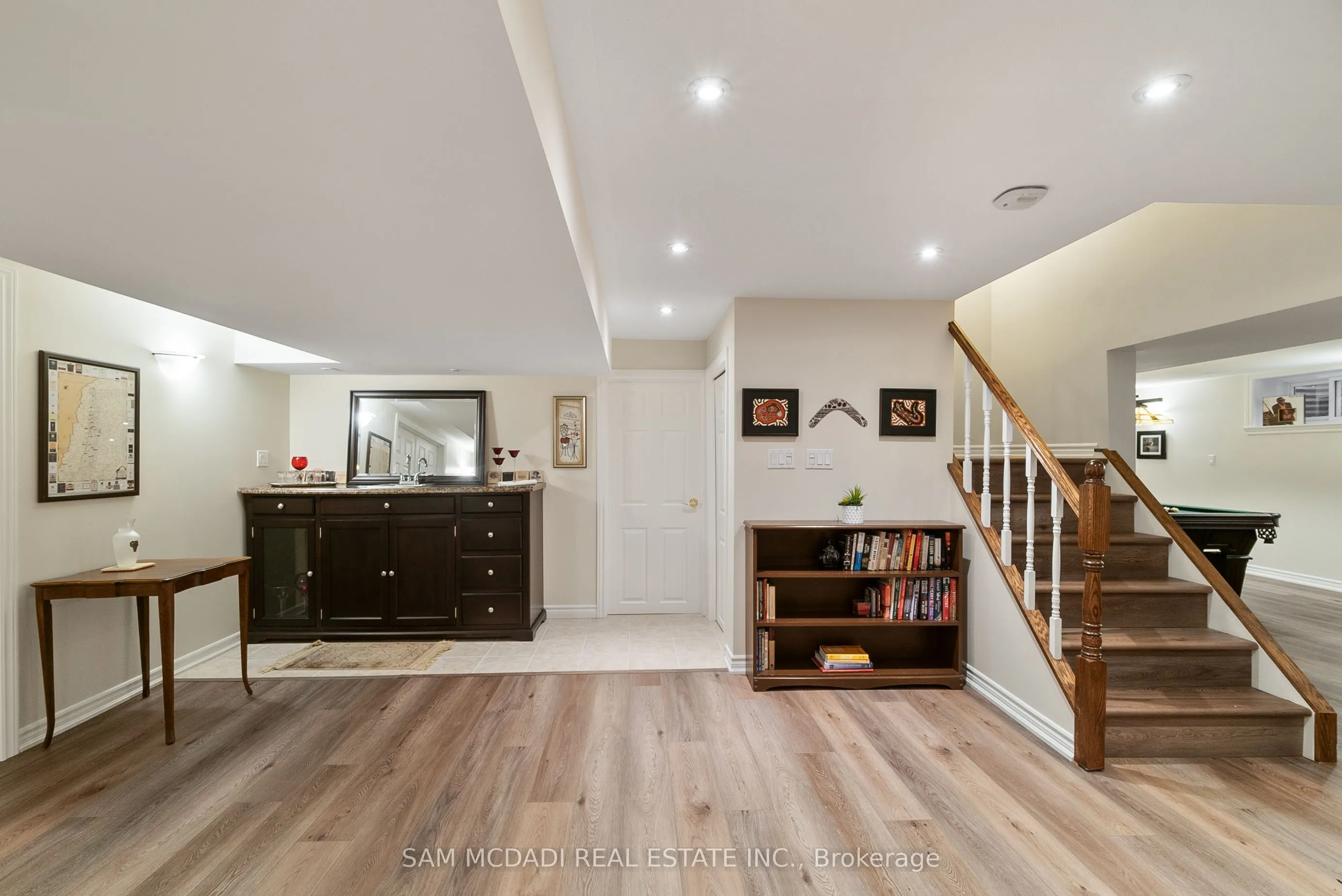 1383 Watersedge Road