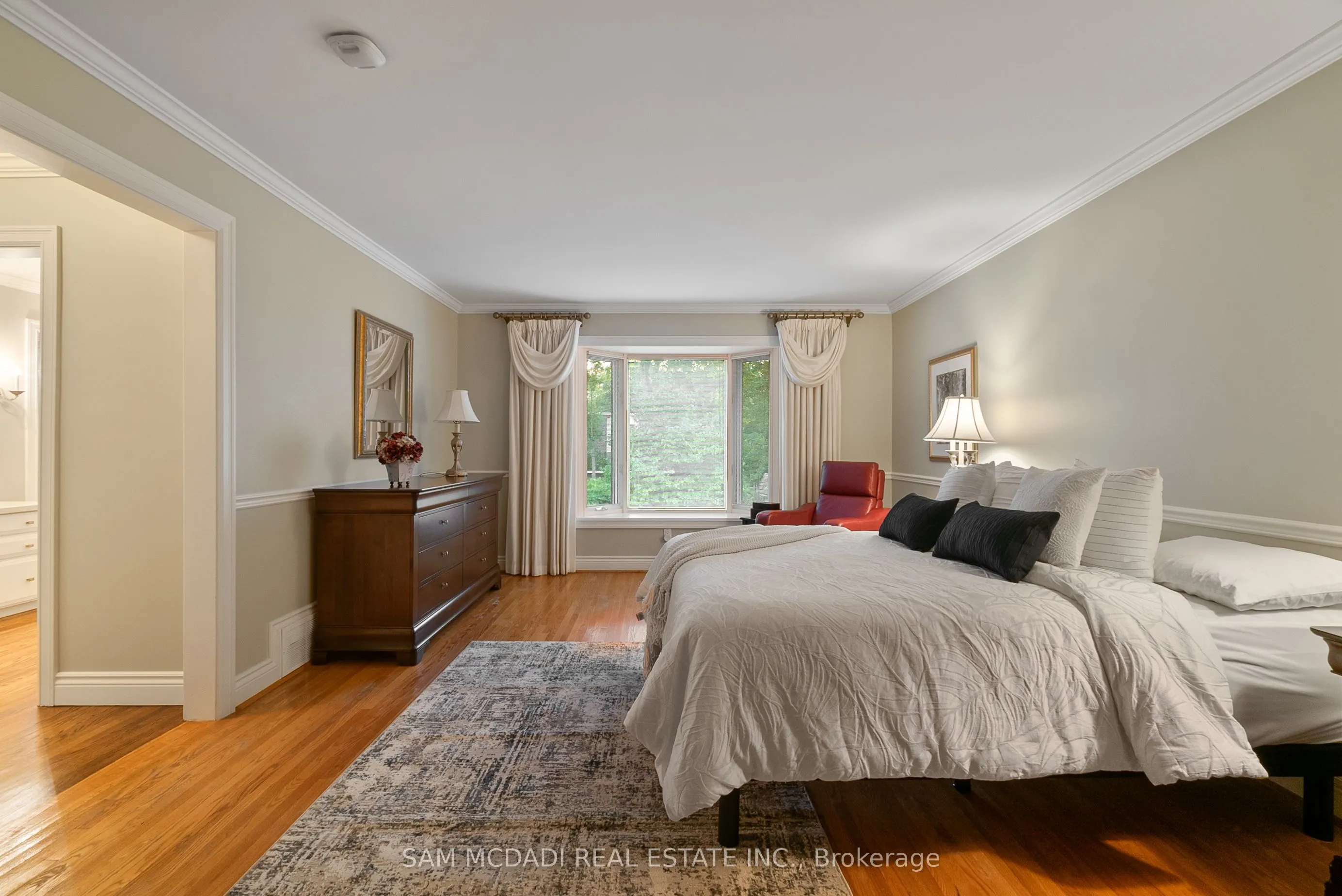 1383 Watersedge Road