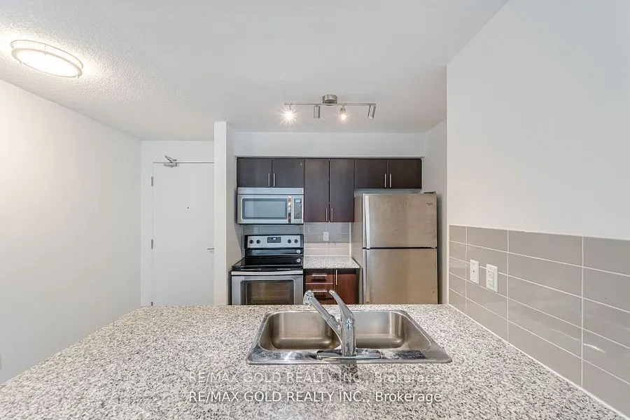 1410 Dupont Street, #325